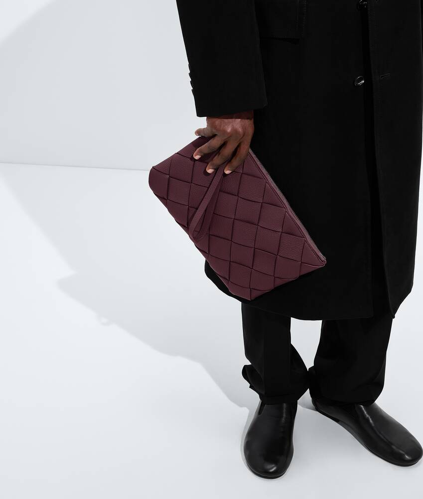 Men's Diago Large Pouch in Deep mahogany Bottega Veneta Cyprus EN - Image 2