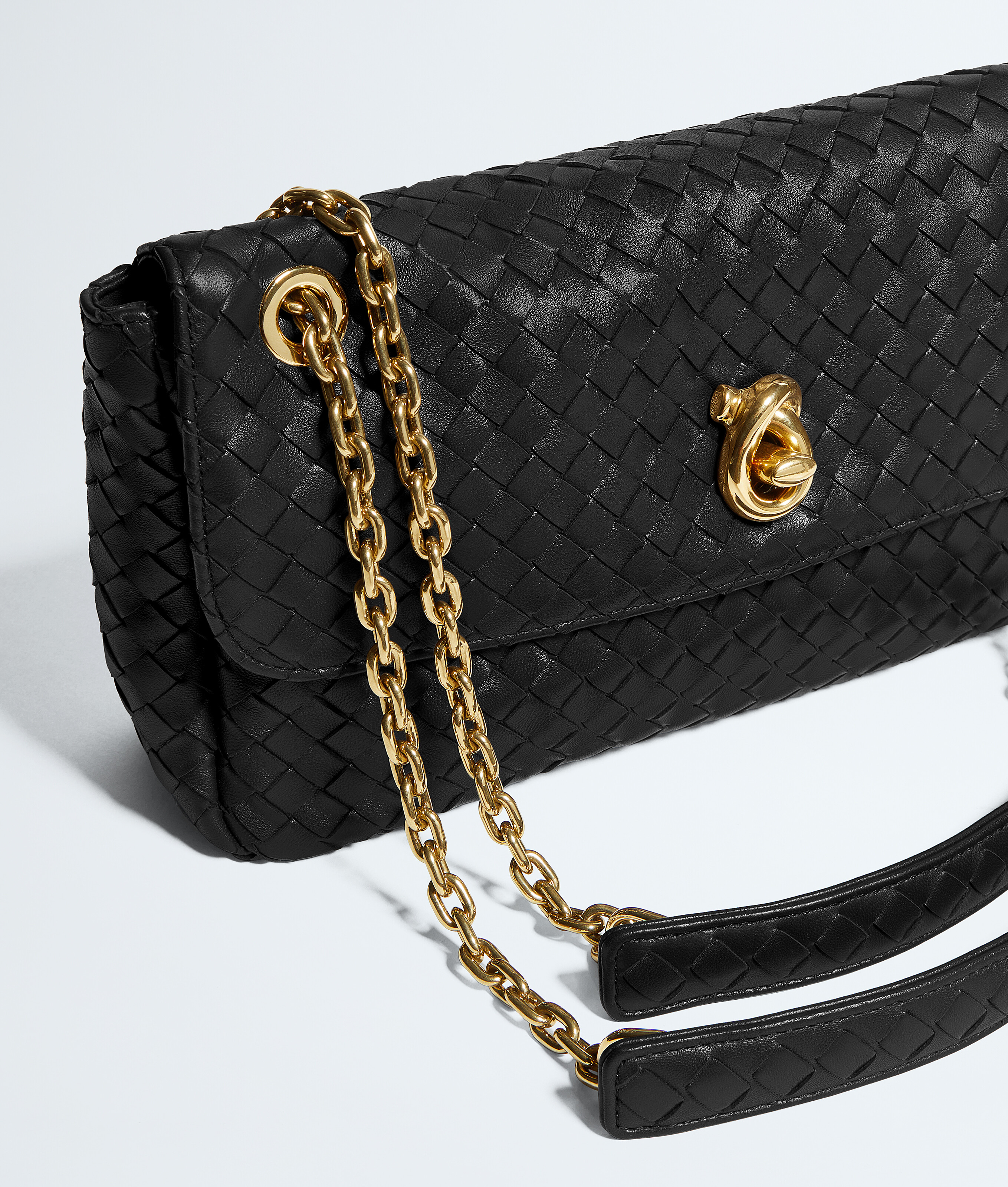 Women's Madison in Black Bottega Veneta Luxembourg EN - Image 7