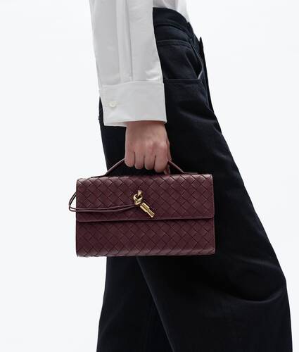 Clutch Andiamo 25 para Mujer en Deep mahogany Bottega Veneta Espa&ntilde;a ES - Image 2