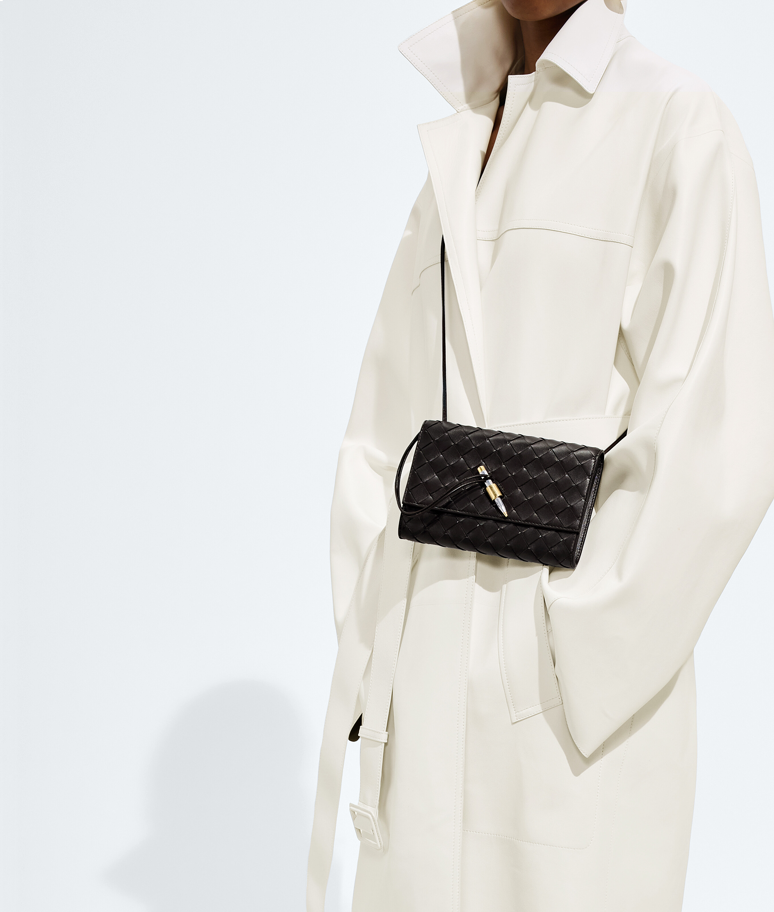 Women's Andiamo Pouch on Strap in Espresso Bottega Veneta Luxembourg EN - Image 2