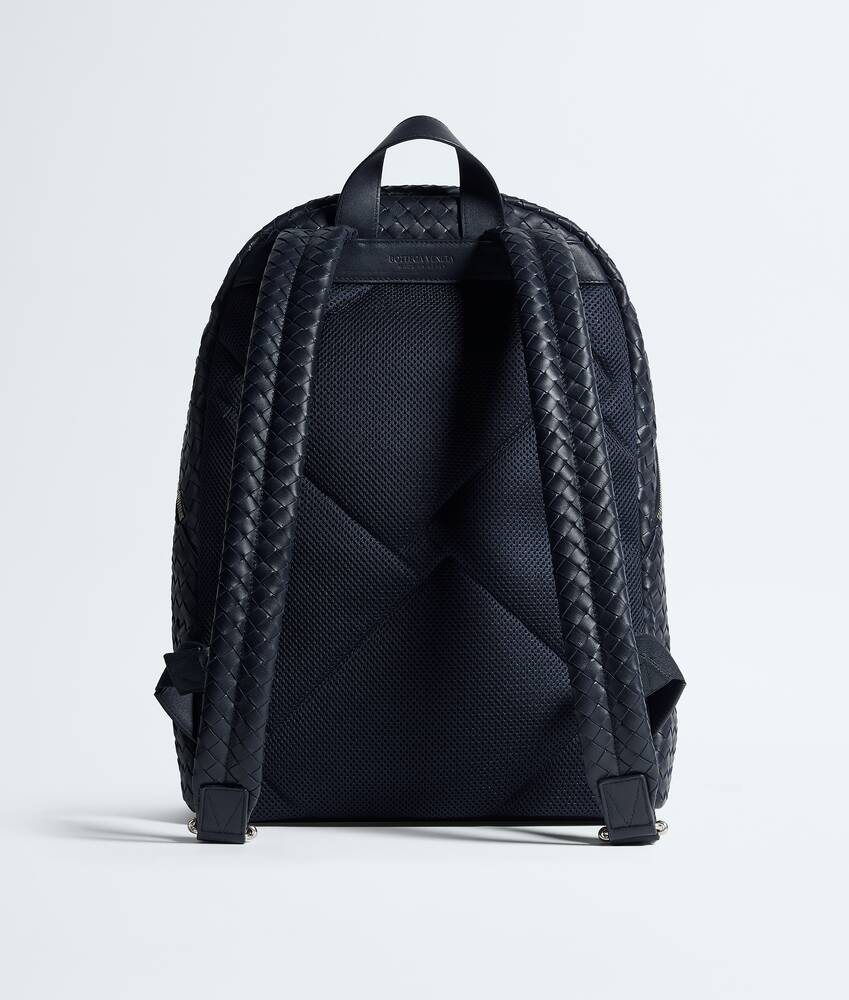 Men's Intrecciato 1975 Backpack in Midnight Bottega Veneta Macao SAR China EN - Image 5
