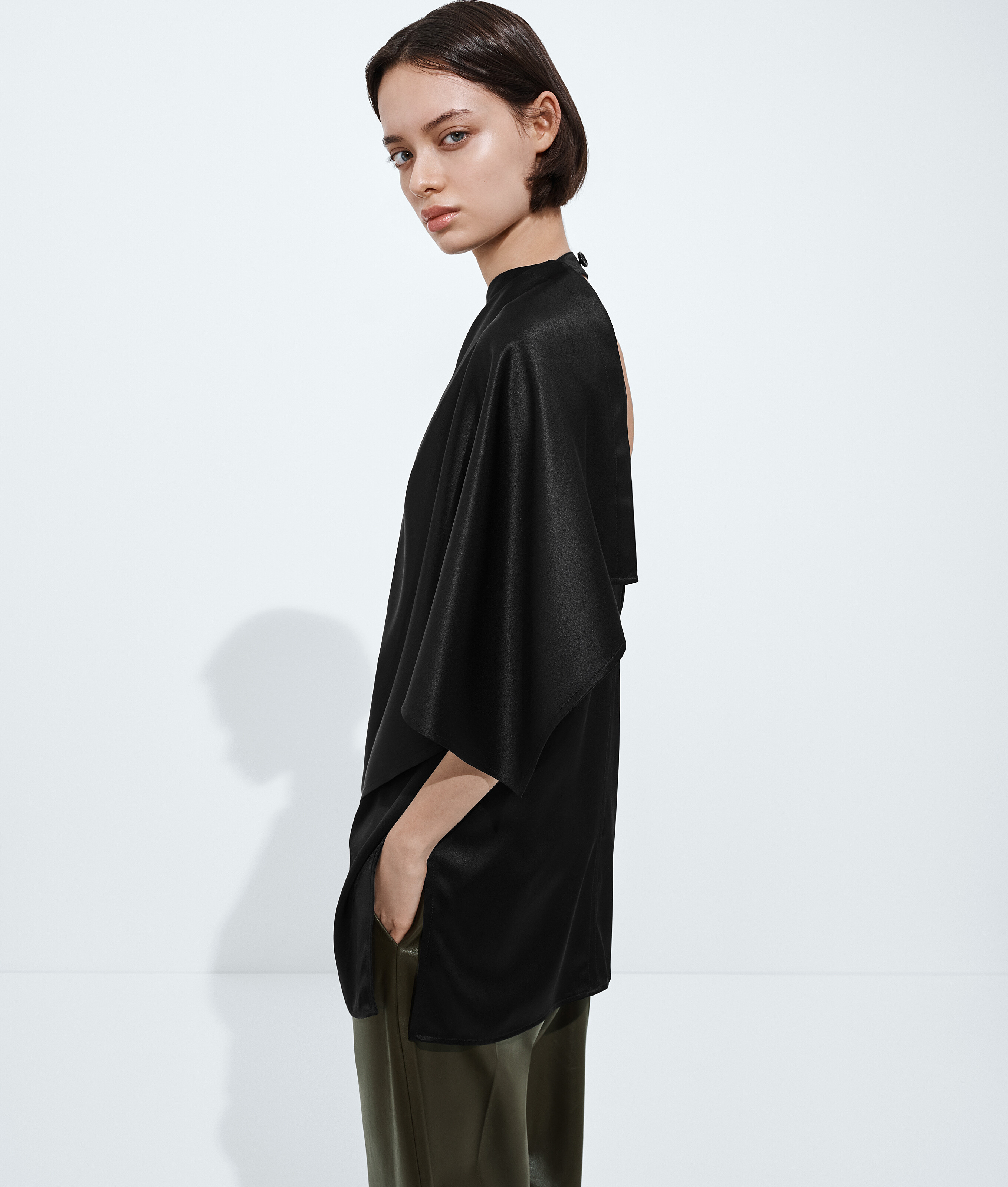 Women's Fluid Silk Satin Top  in Double black Bottega Veneta Latvia EN - Image 2
