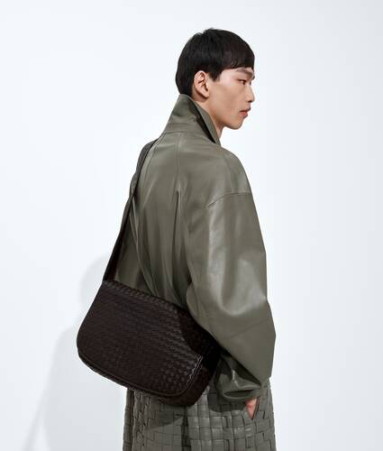 Men's Veneto Large Messenger in Espresso Bottega Veneta Singapore EN - Image 2