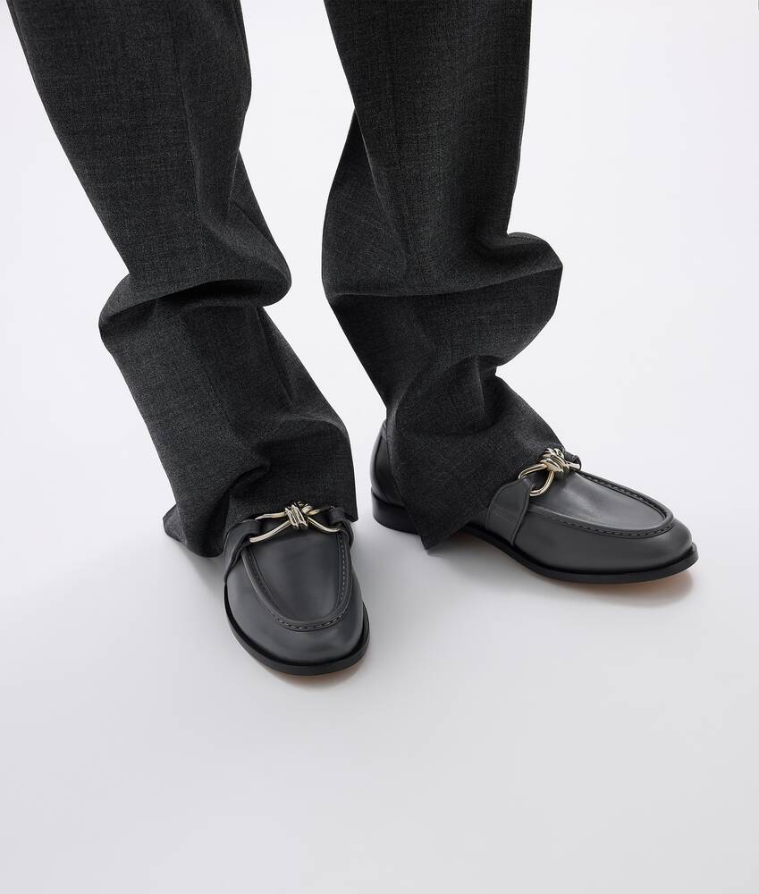 Men's Astaire Loafer in Obsidian gray Bottega Veneta Ireland EN - Image 2