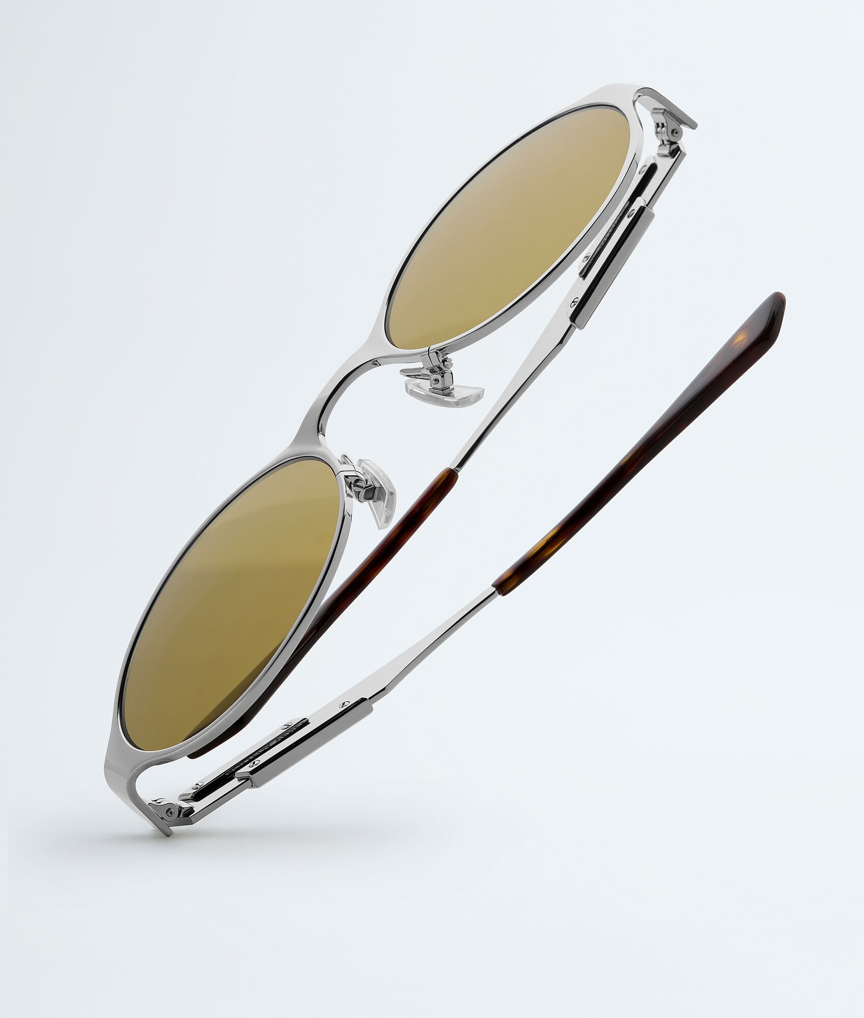 Benetta Gafas de sol ovaladas Dash en Silver/green | Bottega Veneta ES