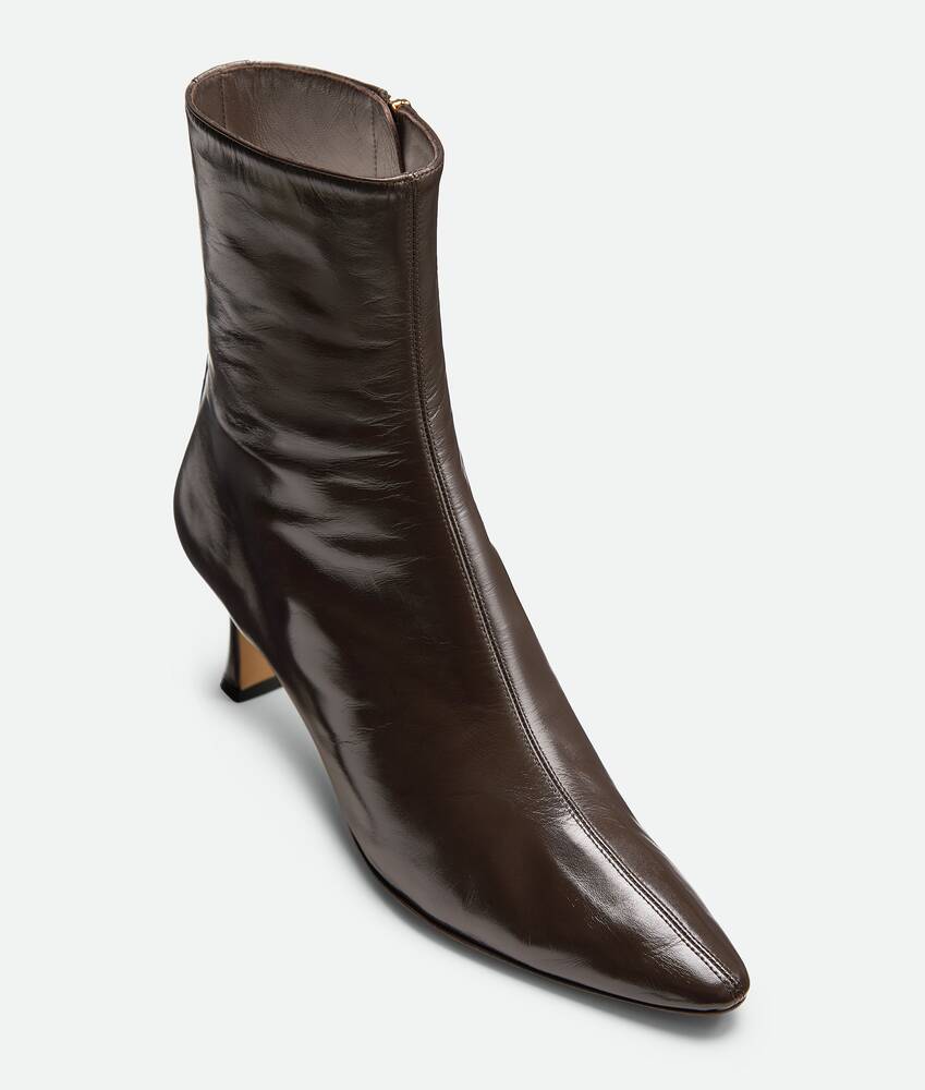 Display a large version of the product image 4 - Sofia Ankle Trunk