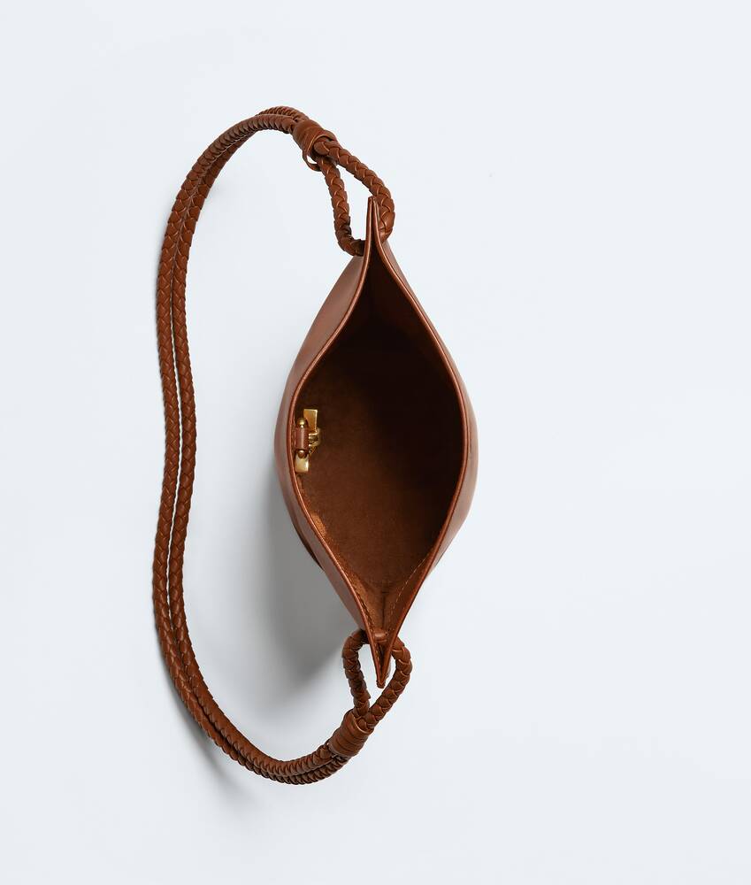 Women's Medium Bacio Bucket in Tannin Bottega Veneta United States EN - Image 3