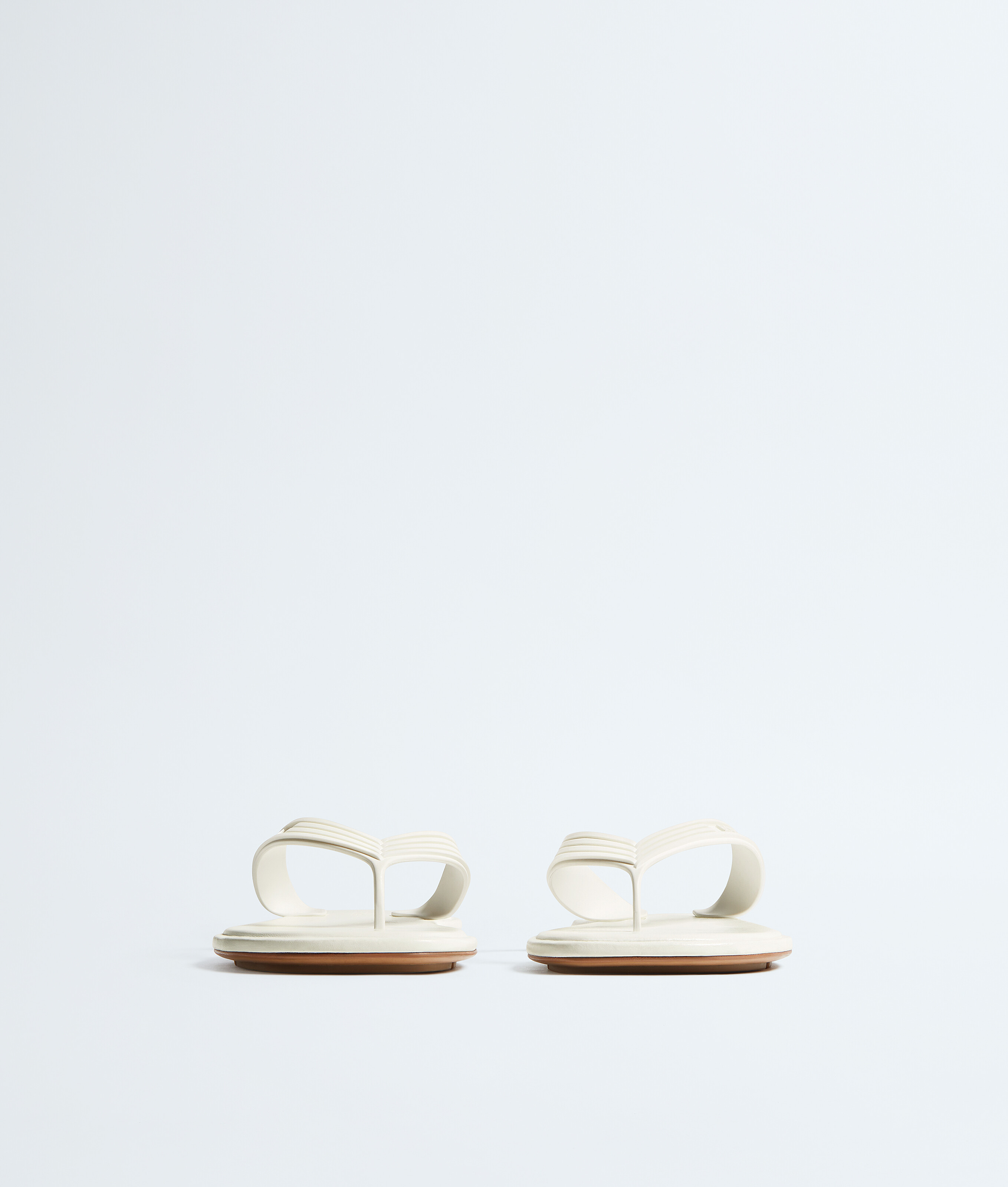 Women's Sampieri Flat Thong in Alabaster Bottega Veneta Canada EN - Image 3