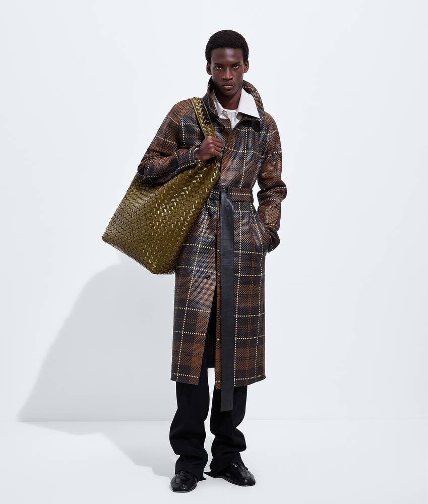 Ele's Bolsa Bucket Triangolo Grande em Olive oil Bottega Veneta Brasil PT - Image 2