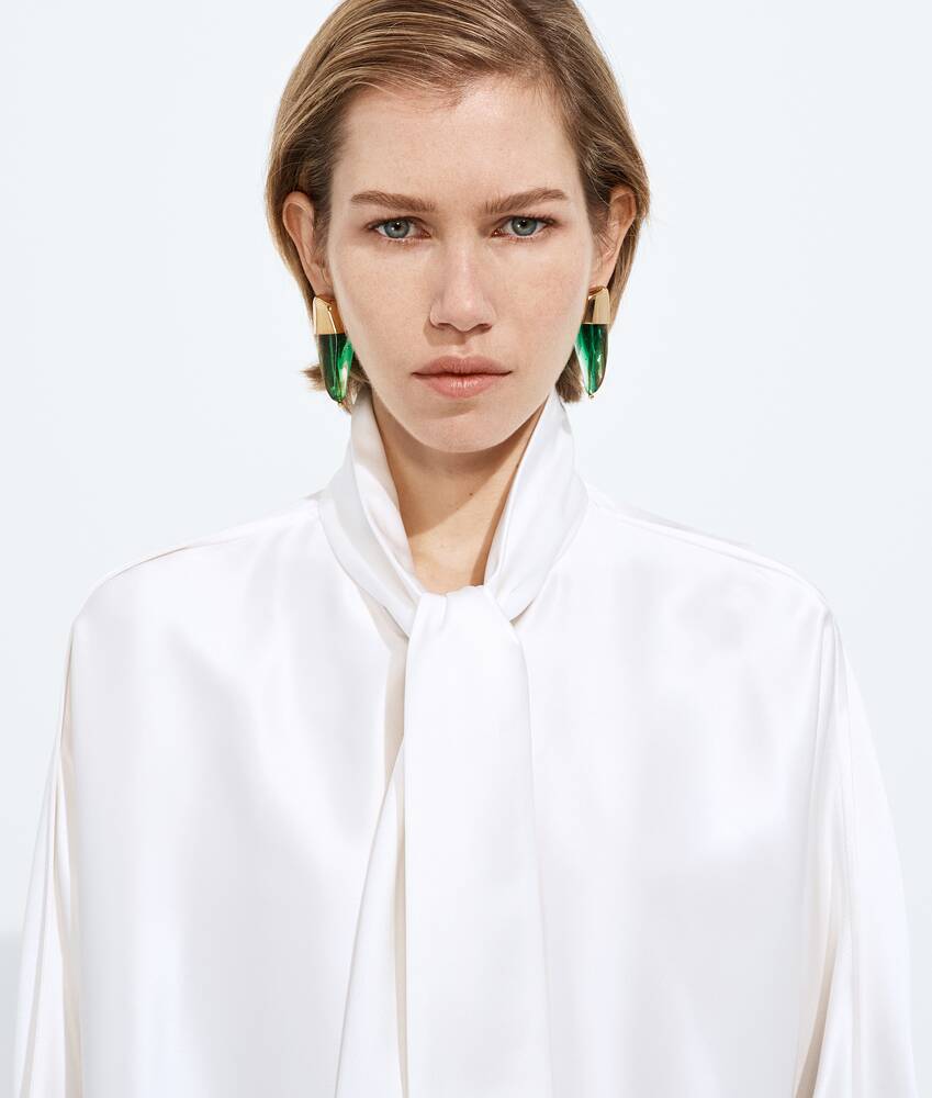 Display a large version of the product image 3 - Fluid Silk Satin Shirt