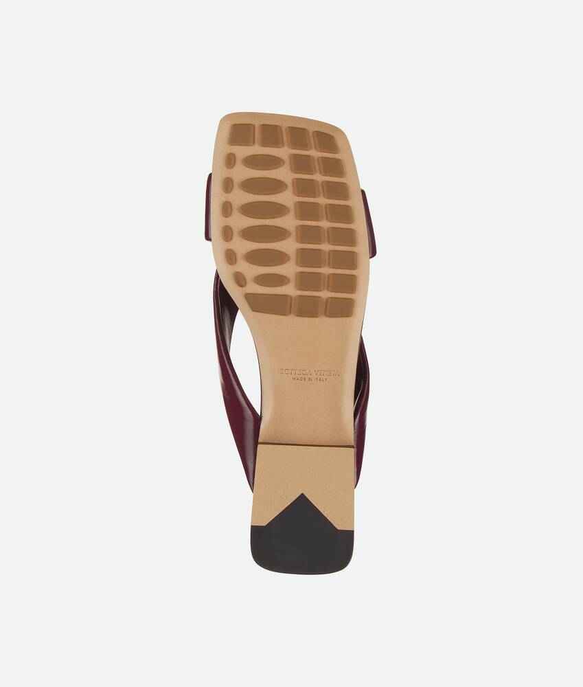 Women's Riva Flat Mule in Barolo Bottega Veneta United States EN - Image 7
