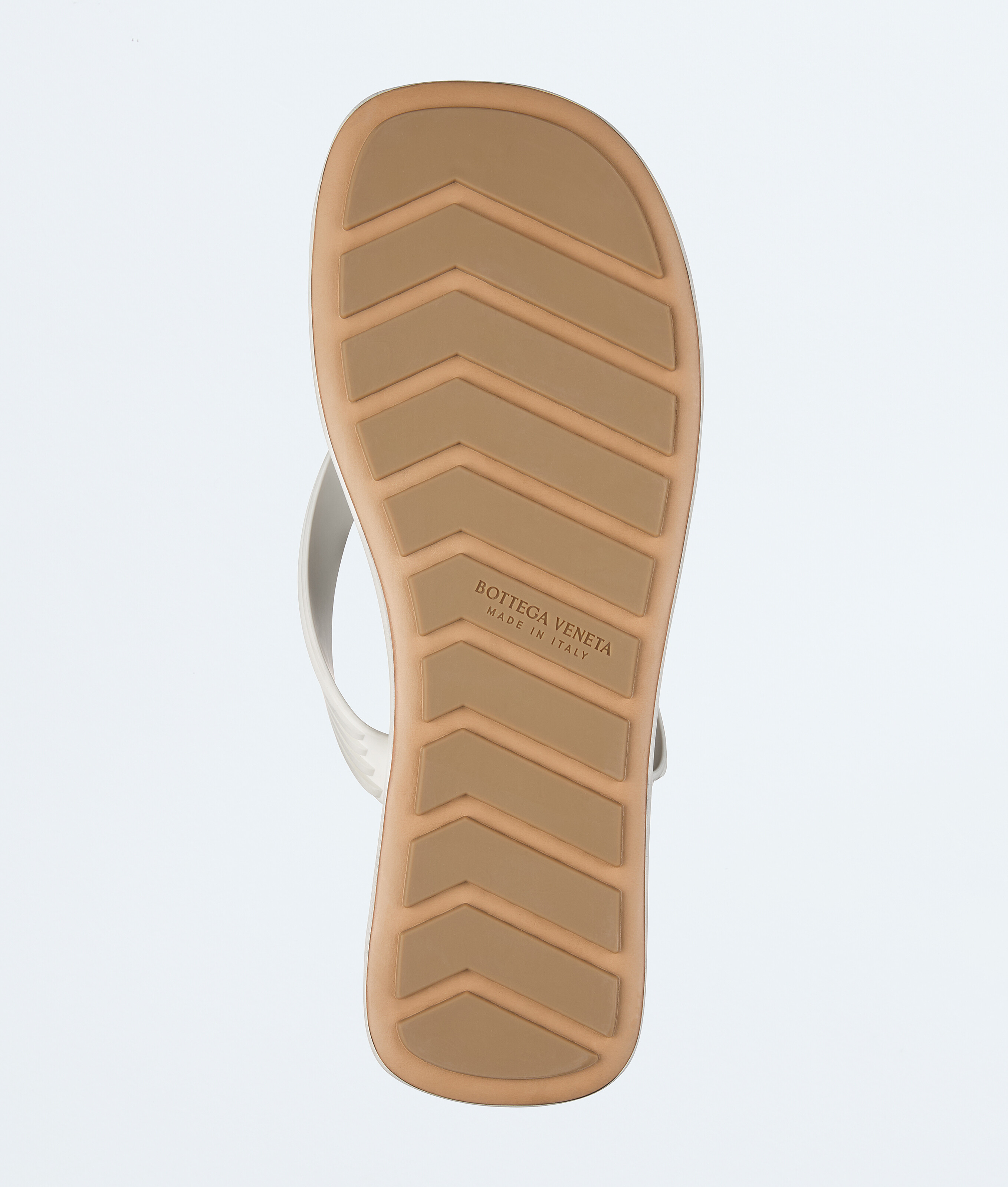 Men's Sampieri Thong in Alabaster Bottega Veneta Japan EN - Image 6