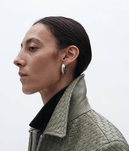 Women's Small Claw Earrings in Silver Bottega Veneta Australia EN - Image 2