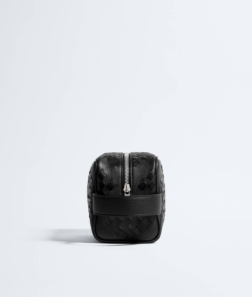 Men's Intrecciato Travel Pouch in Black Bottega Veneta Czechia EN - Image 4