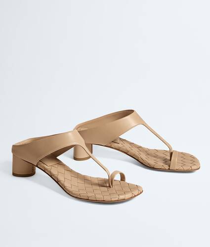 Women's Livia Thong in Shore Bottega Veneta United States EN - Image 3
