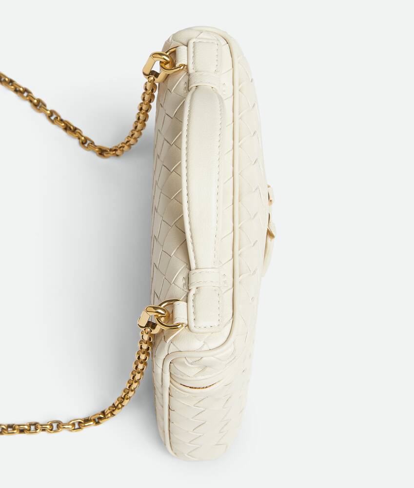 Display a large version of the product image 6 - Small Soft Vanity