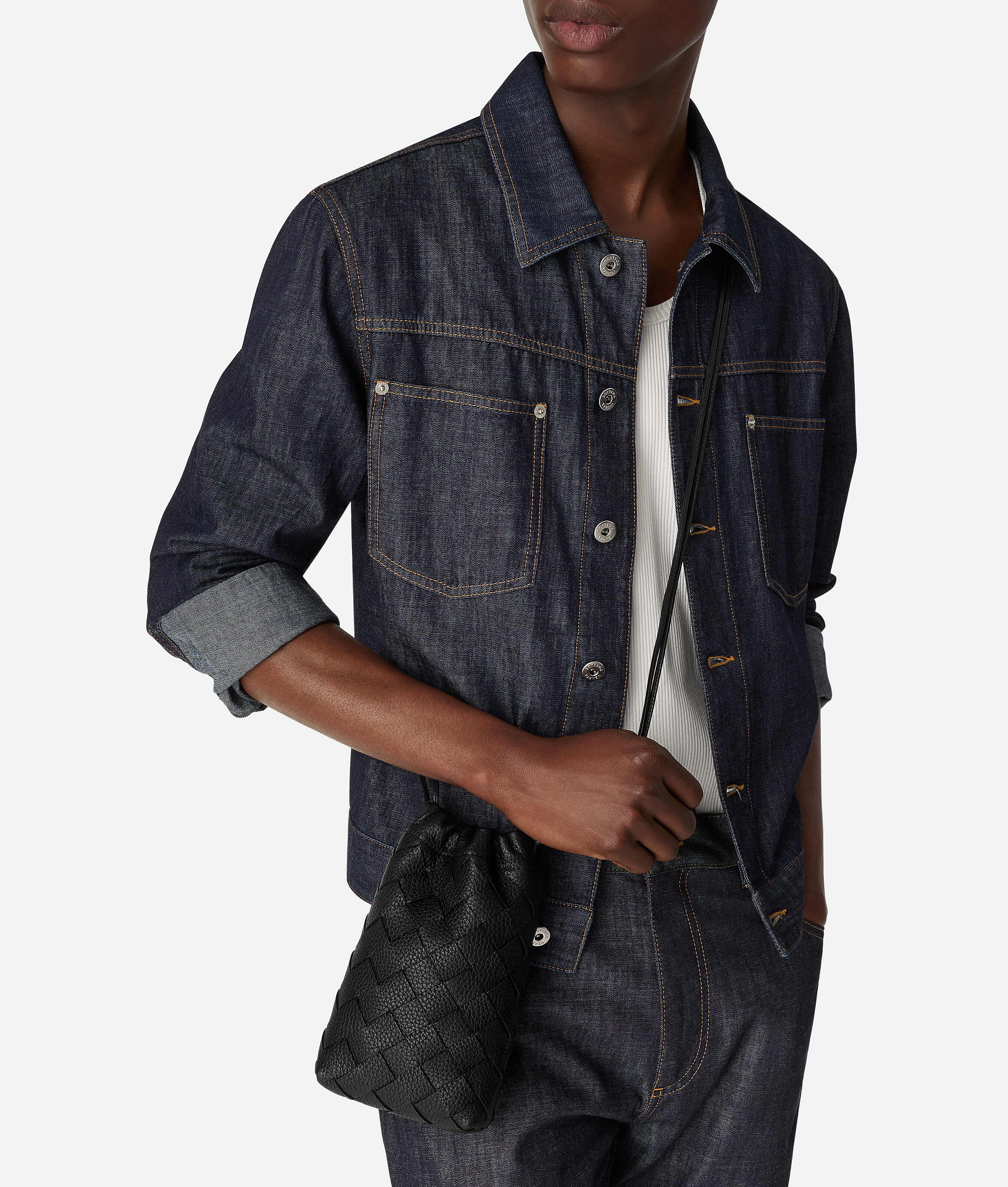 Men's Vertical Dustbag in Black Bottega Veneta Norway EN - Image 6