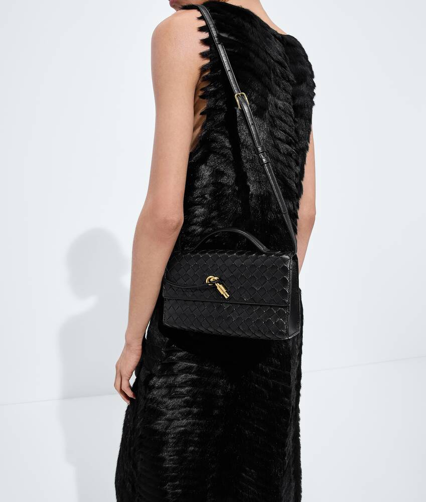 Women's Andiamo Clutch 25 in Black Bottega Veneta Hong Kong SAR China EN - Image 6