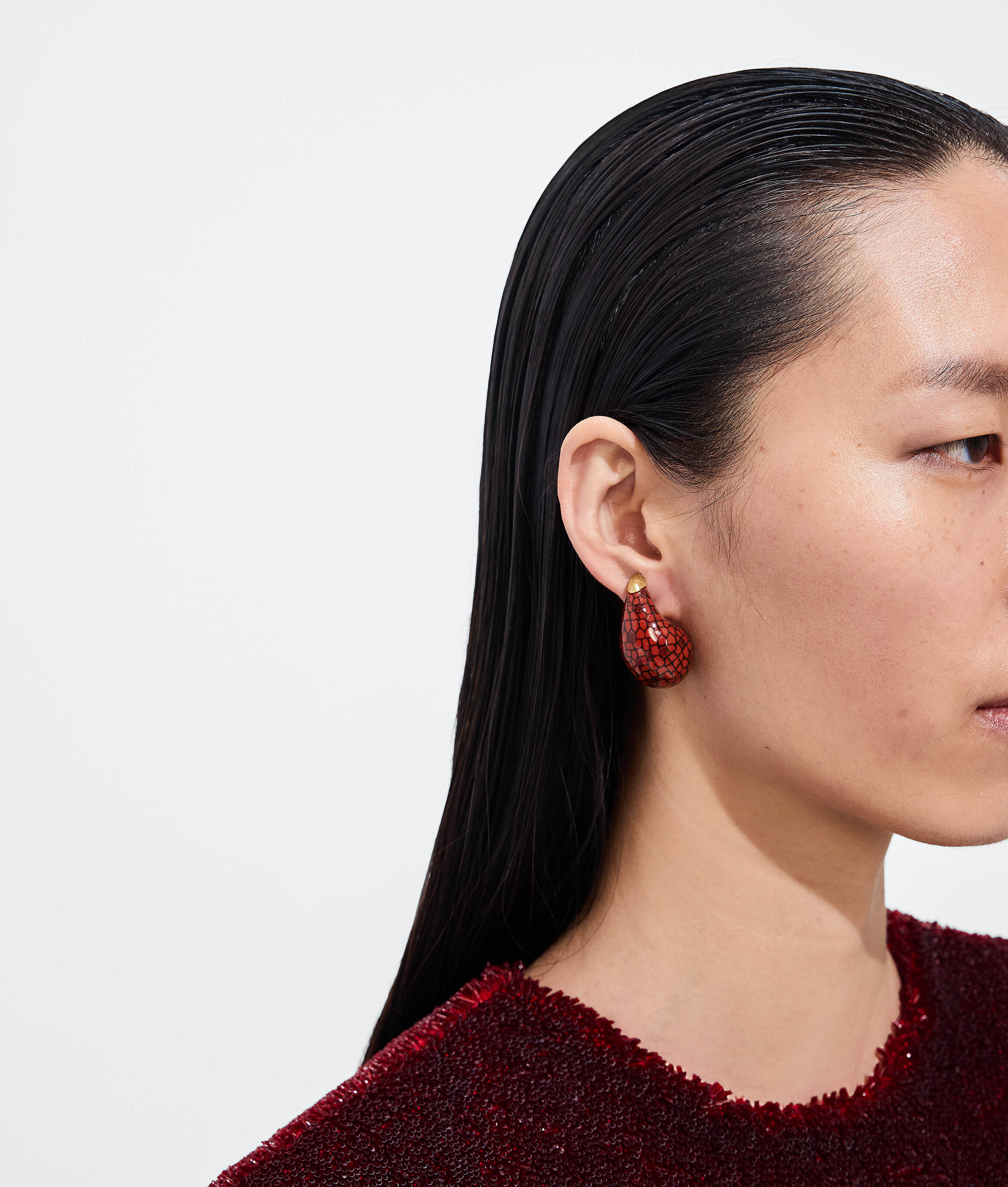 Women's Small Drop Earrings in Crave/black Bottega Veneta Luxembourg EN - Image 2