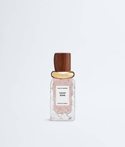 Velvet Steps - Eau de Parfum 50 ml | 1.75 fl. oz. in Velvet steps Bottega Veneta Italy EN - Image 1