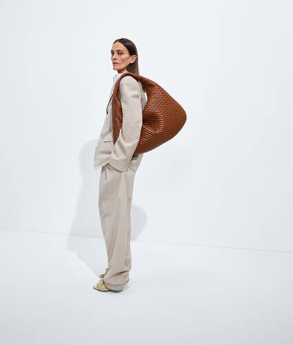 Veneta Maxi para Mujer en Tannin Bottega Veneta M&eacute;xico ES - Image 2