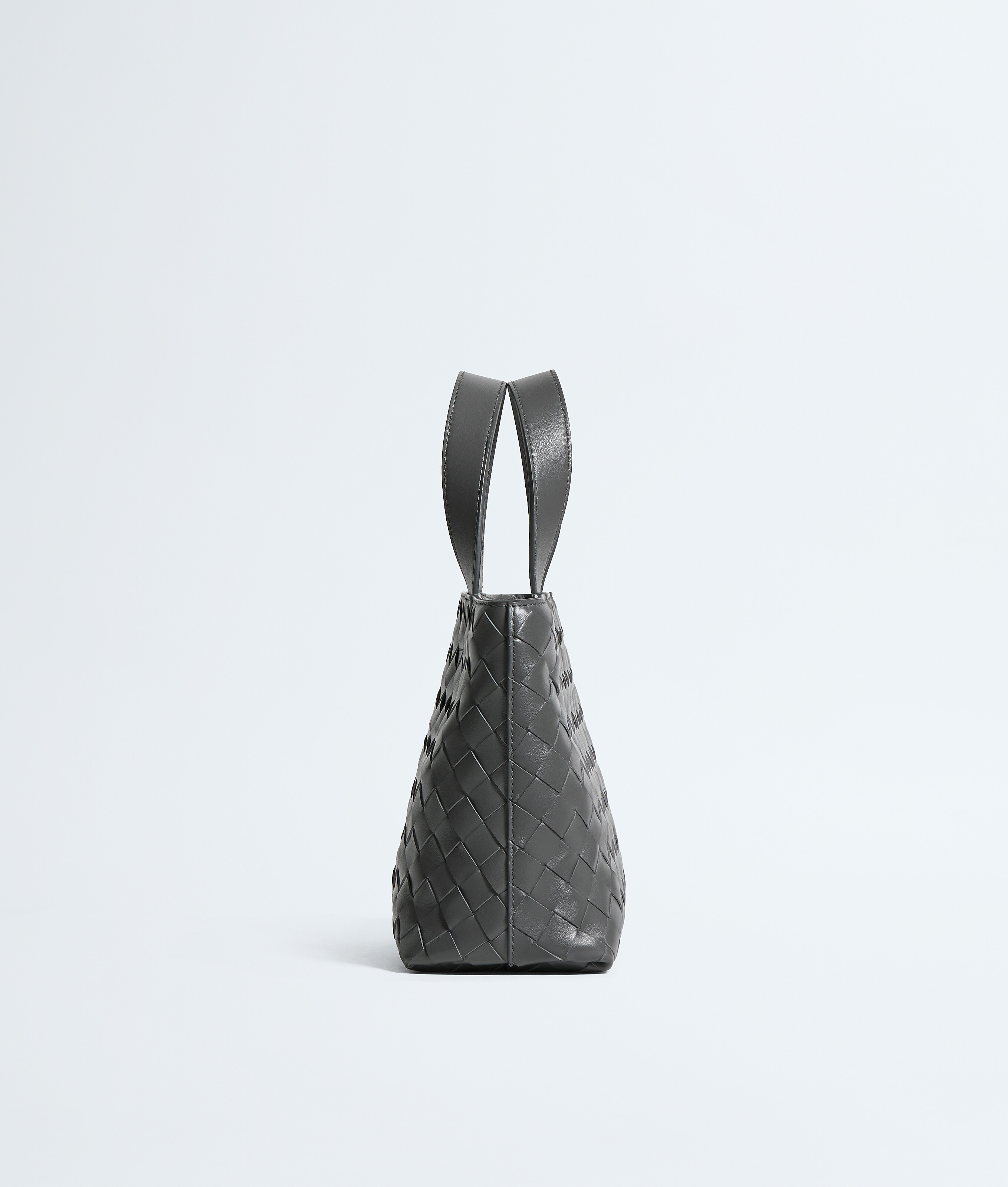 Men's Mini Intrecciato Zipped Tote in Obsidian gray Bottega Veneta France EN - Image 4