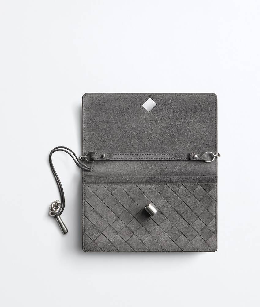Andiamo Pouch mit Riemen f&uuml;r Damen in Obsidian grey Bottega Veneta Schweiz DE - Image 3