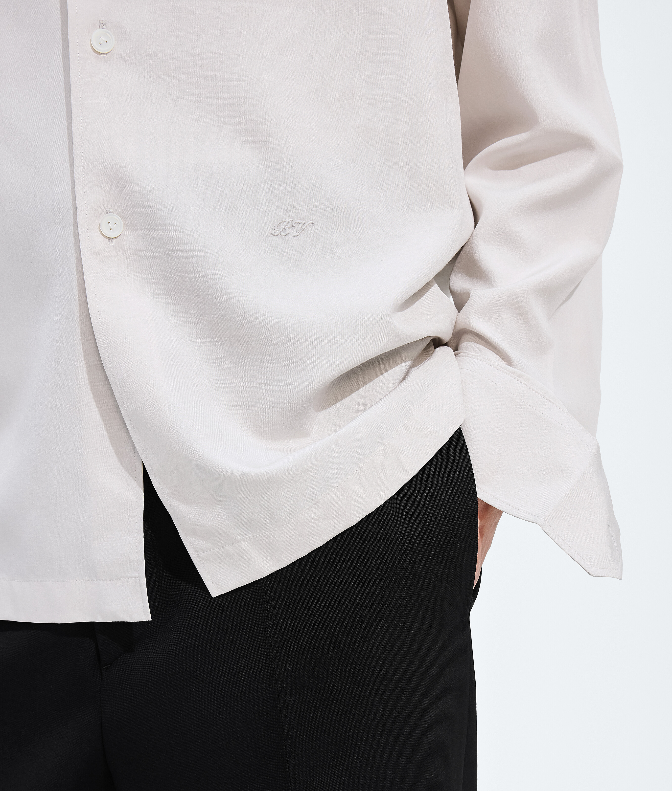 Men's Matte Silk Toile Shirt in Polar Bottega Veneta Luxembourg EN - Image 5