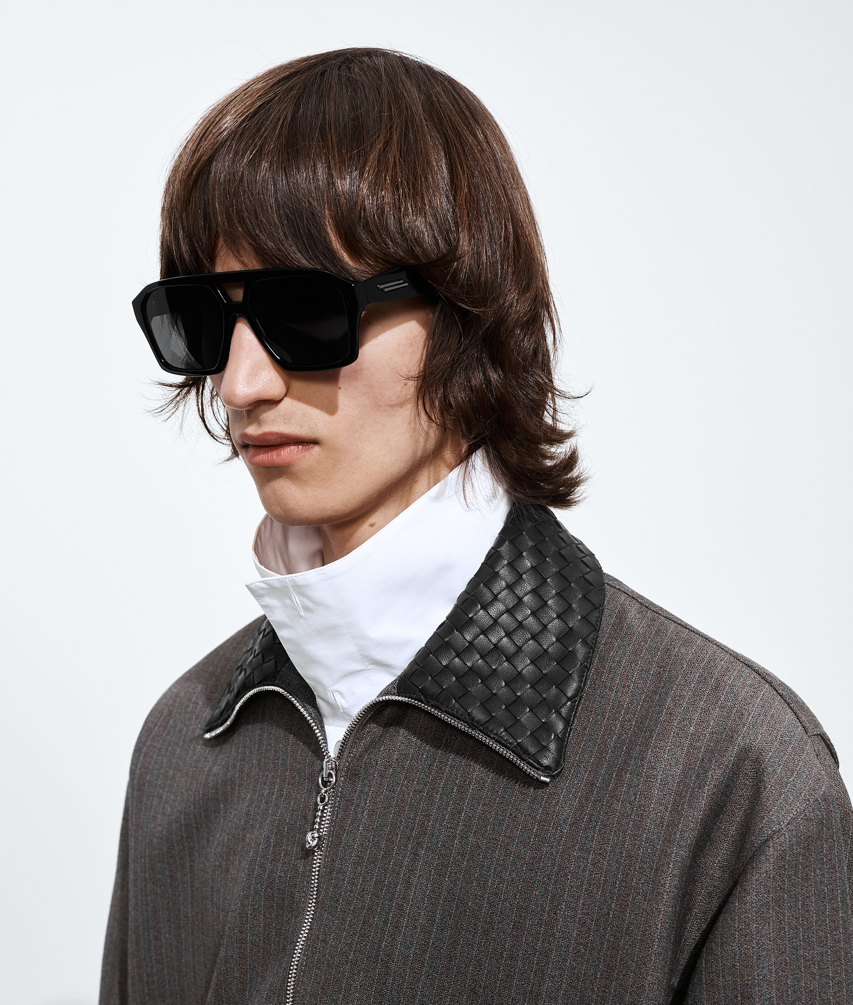 Classic Aviator Sunglasses in Black/gray Bottega Veneta Luxembourg EN - Image 2