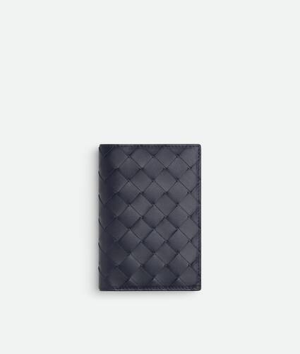 Display a large version of the product image 1 - Intrecciato Passport Case