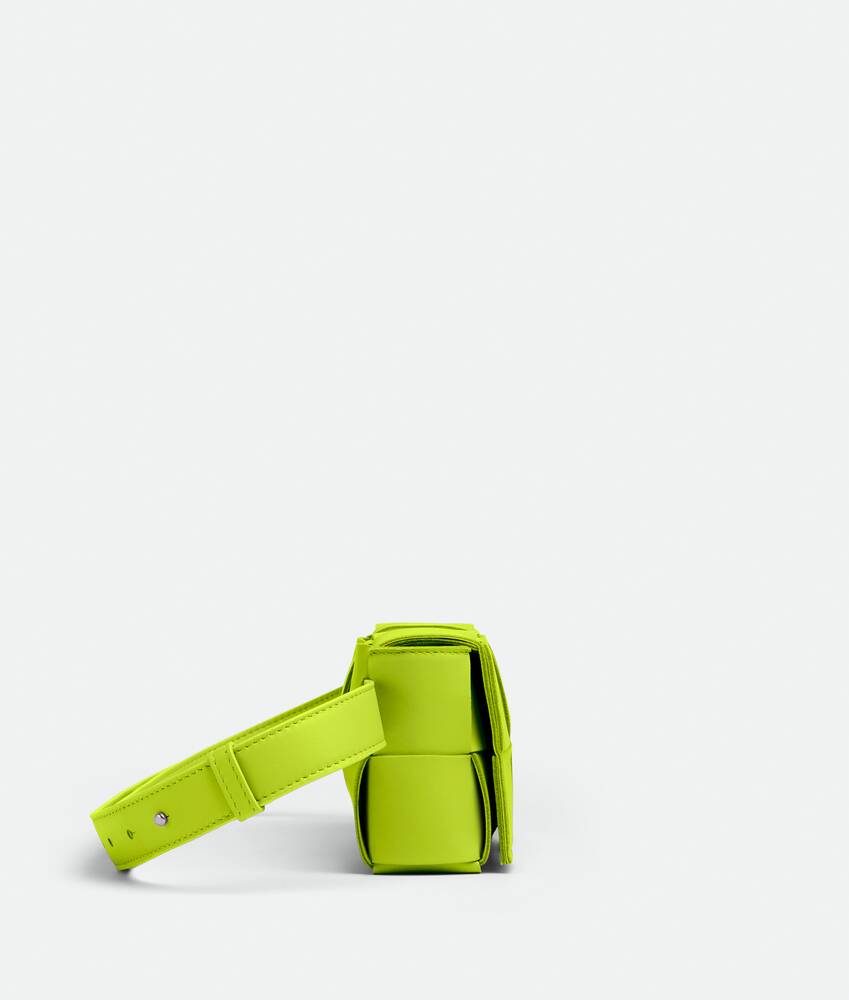 Women's Special Selection - Cassette Belt Bag in Acid kiwi Bottega Veneta Taiwan EN - Image 2