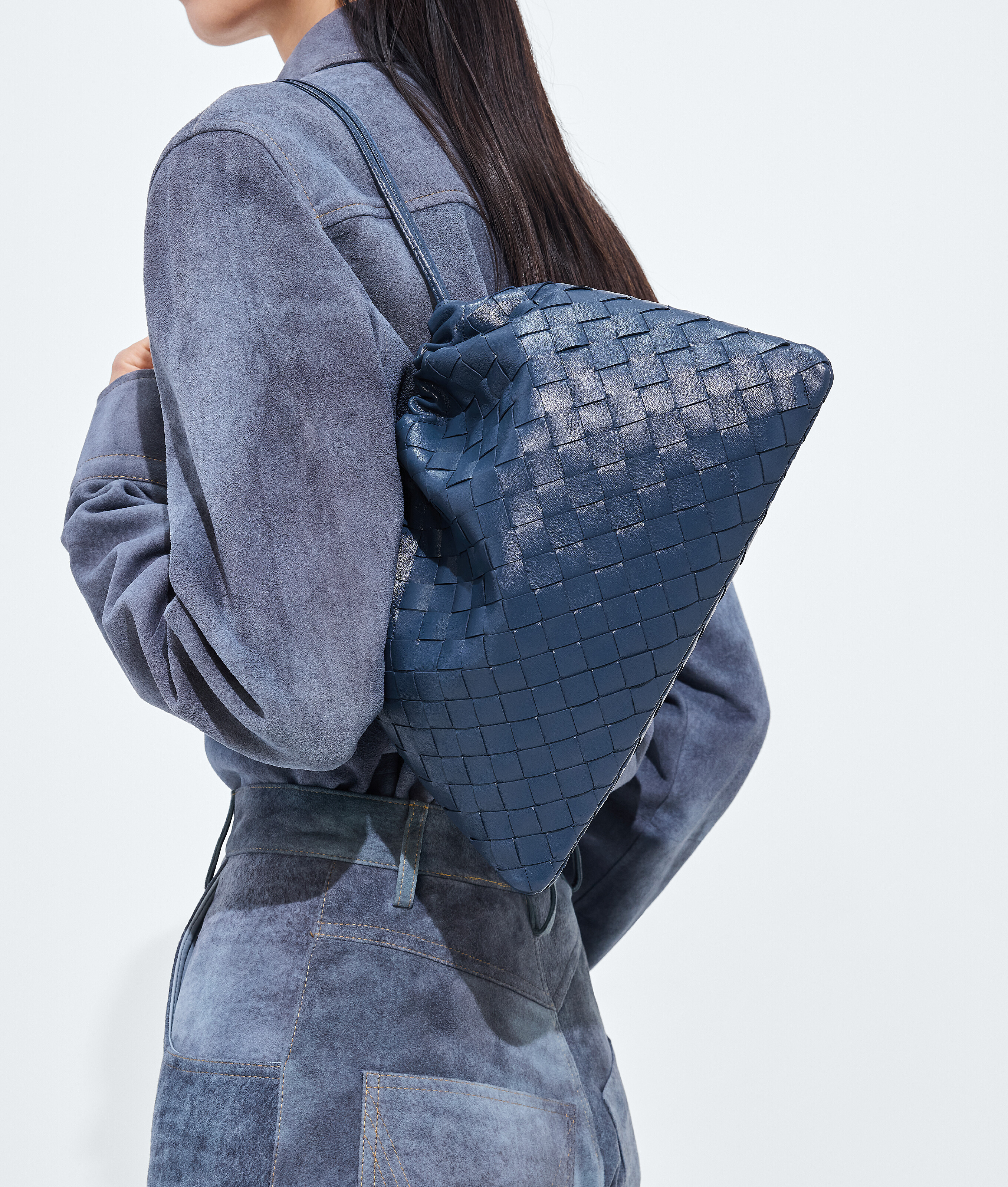 Dustbag da Donna in Blue venezia Bottega Veneta Italia IT - Image 5