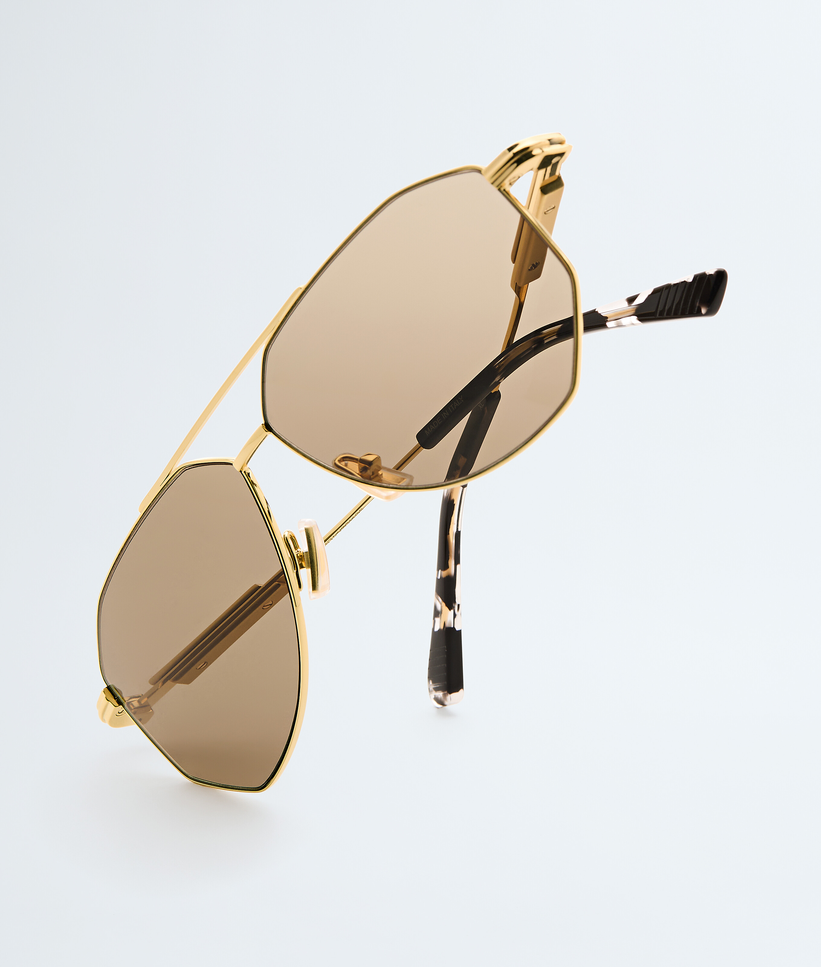 Classic Aviator Sunglasses in Gold/brown Bottega Veneta Luxembourg EN - Image 3