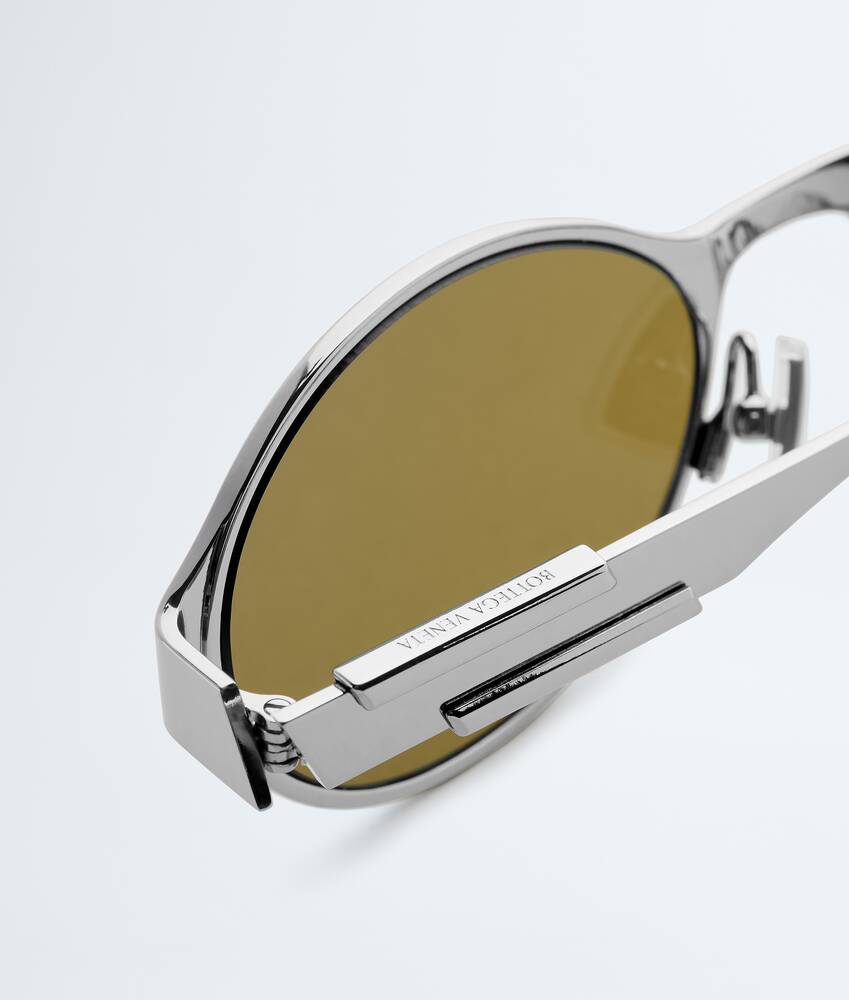 Display a large version of the product image 4 - Dash Oval Sunglasses