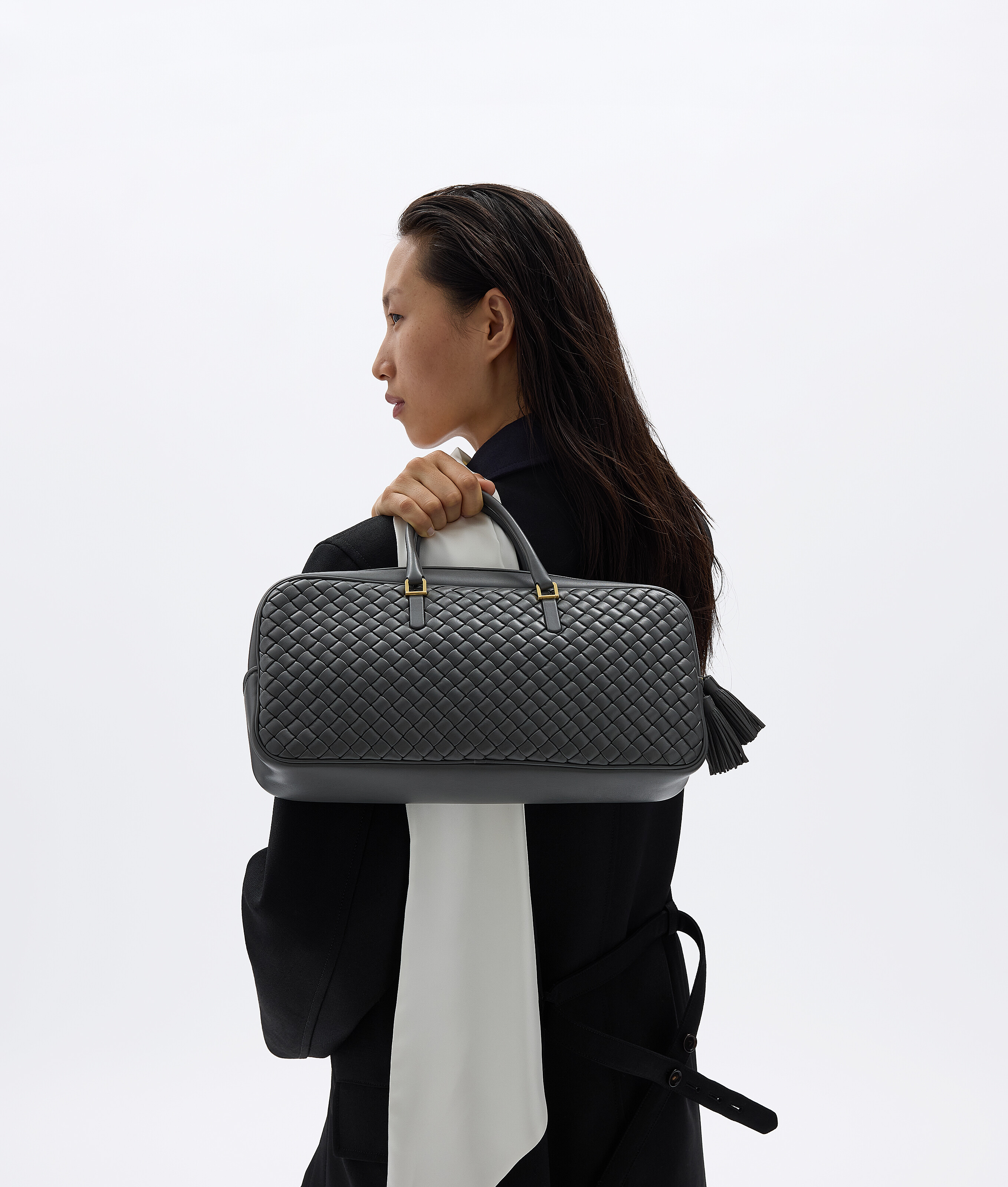 Women's Small Elio in Obsidian gray Bottega Veneta Luxembourg EN - Image 5