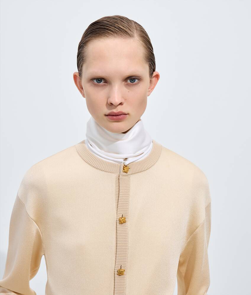 Cardigan en maille de soie double pour Femme en Prosecco/chalk Bottega Veneta France FR - Image 4