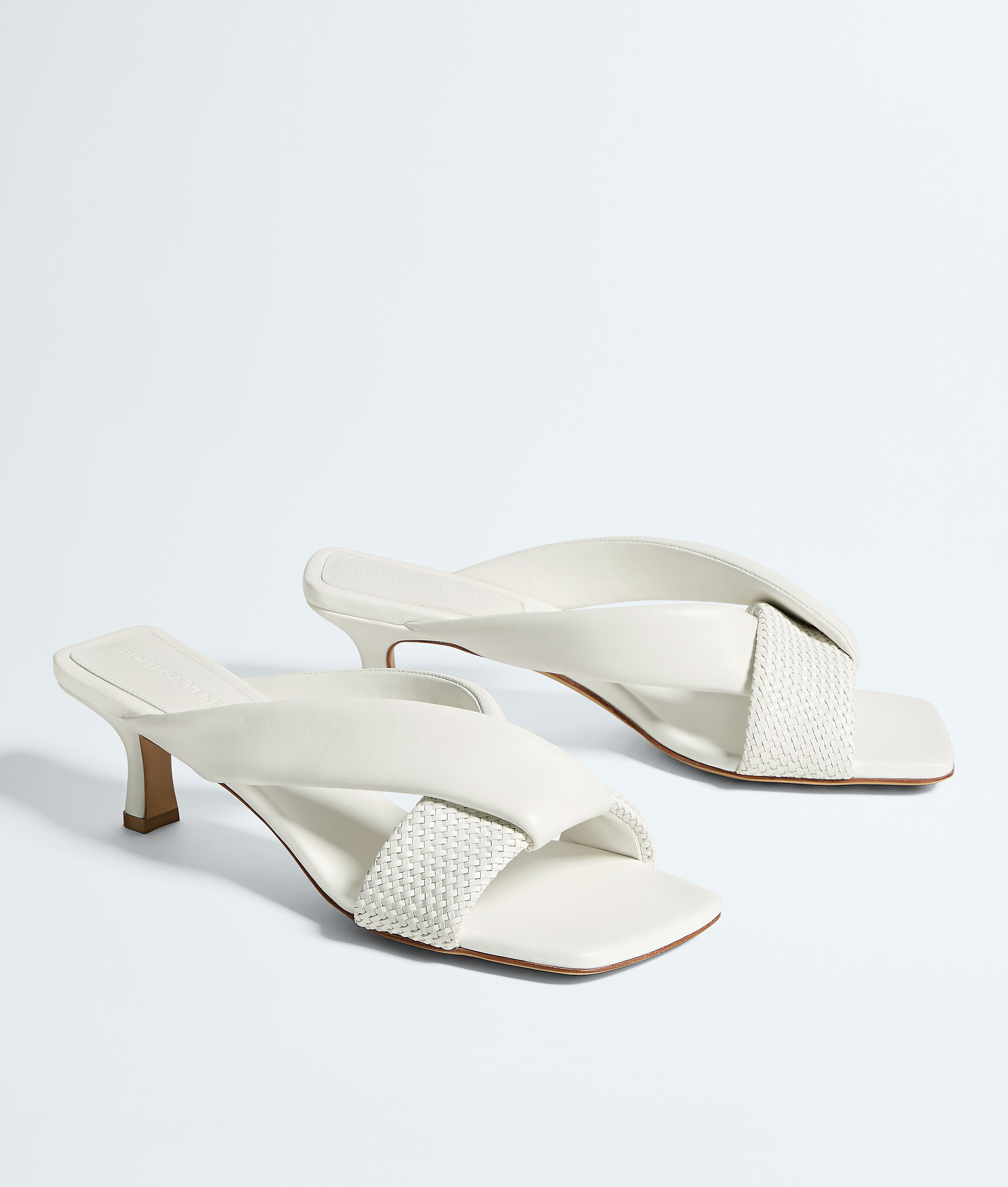 Women's Riva Mule in Alabaster Bottega Veneta Estonia EN - Image 3