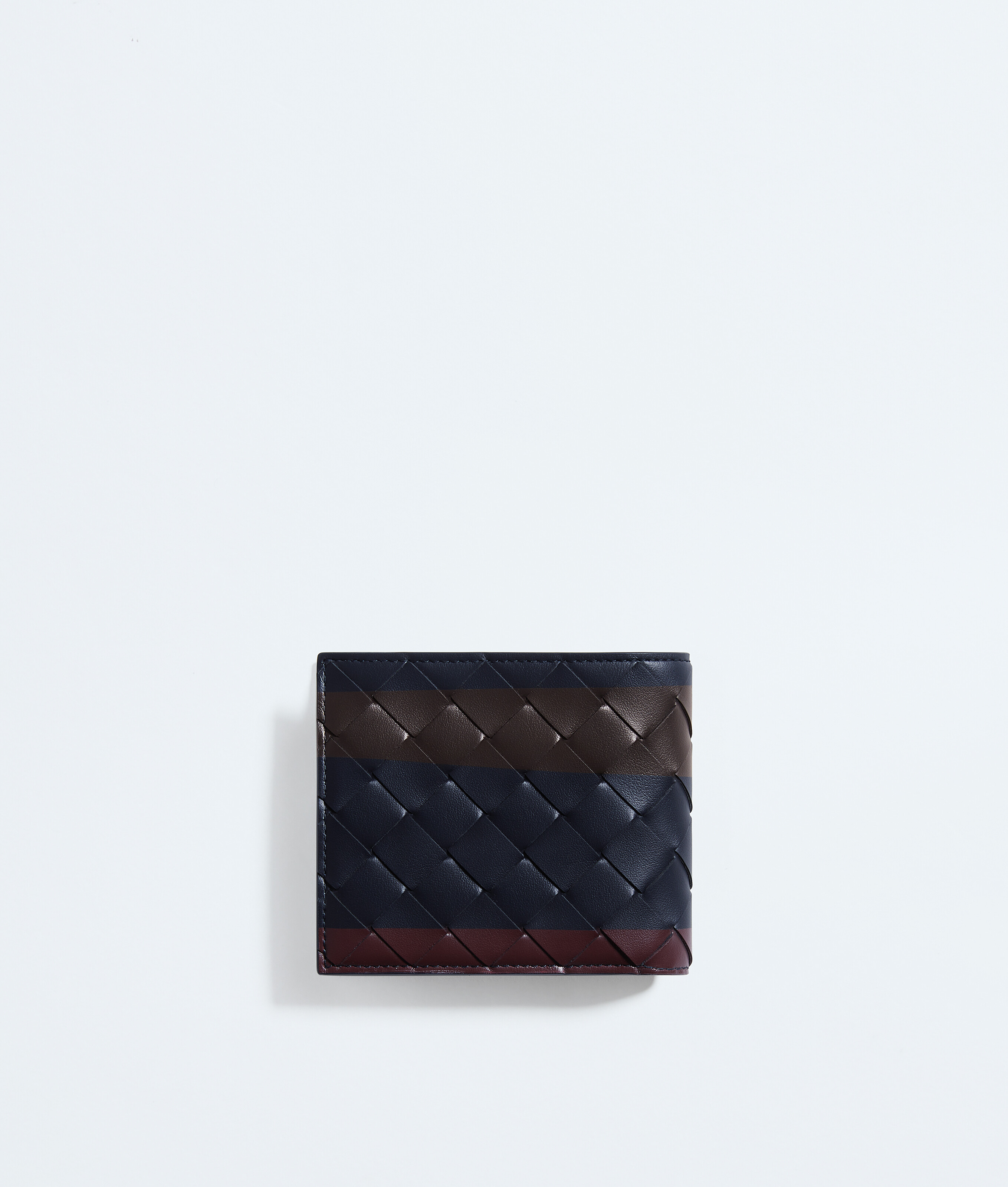 Men's Intrecciato Bi-Fold Wallet With Coin Purse in Midnight/espresso/deep mahogany Bottega Veneta Finland EN - Image 3