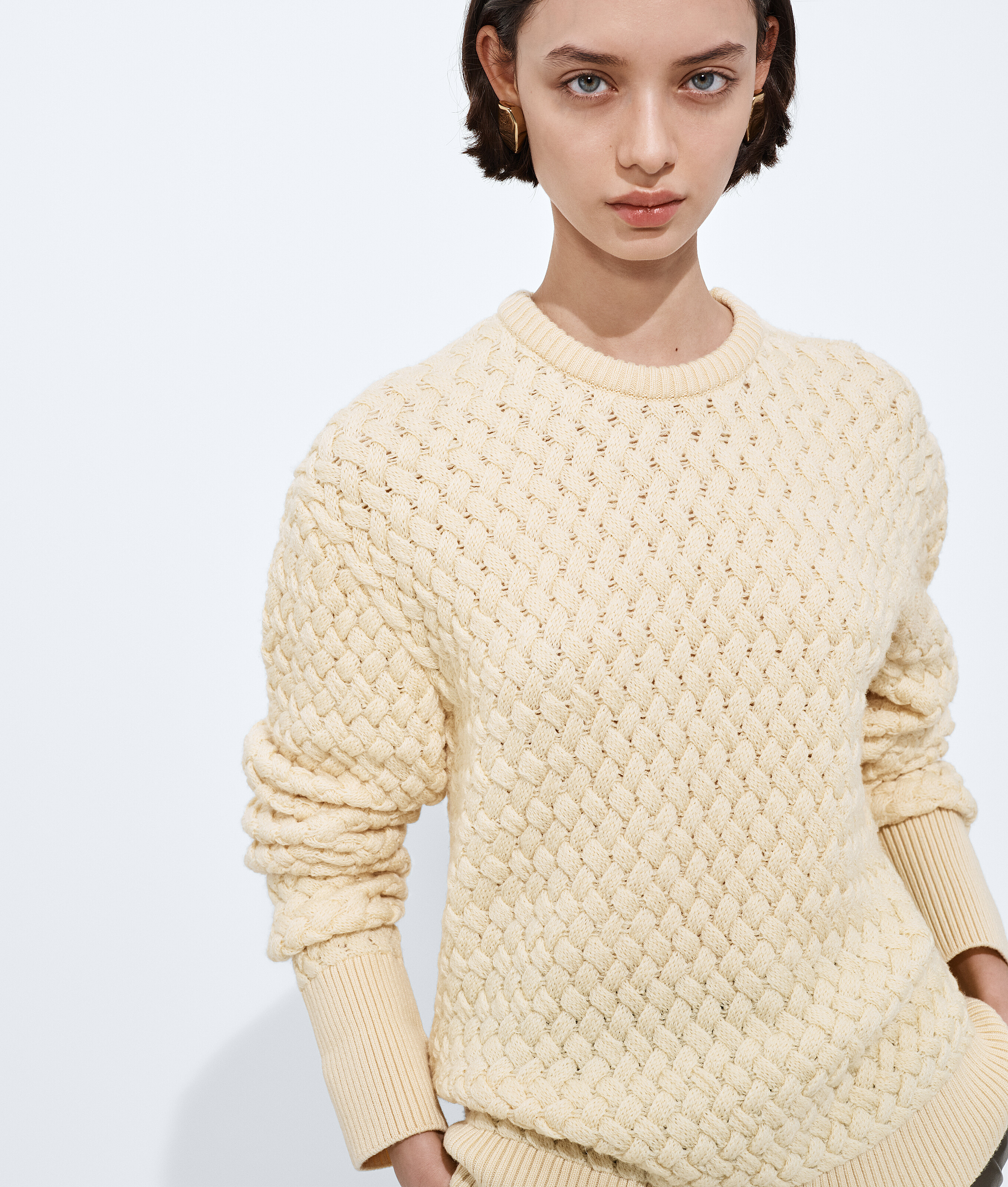 Women's Intrecciato Wool Sweater in Buff Bottega Veneta Luxembourg EN - Image 4