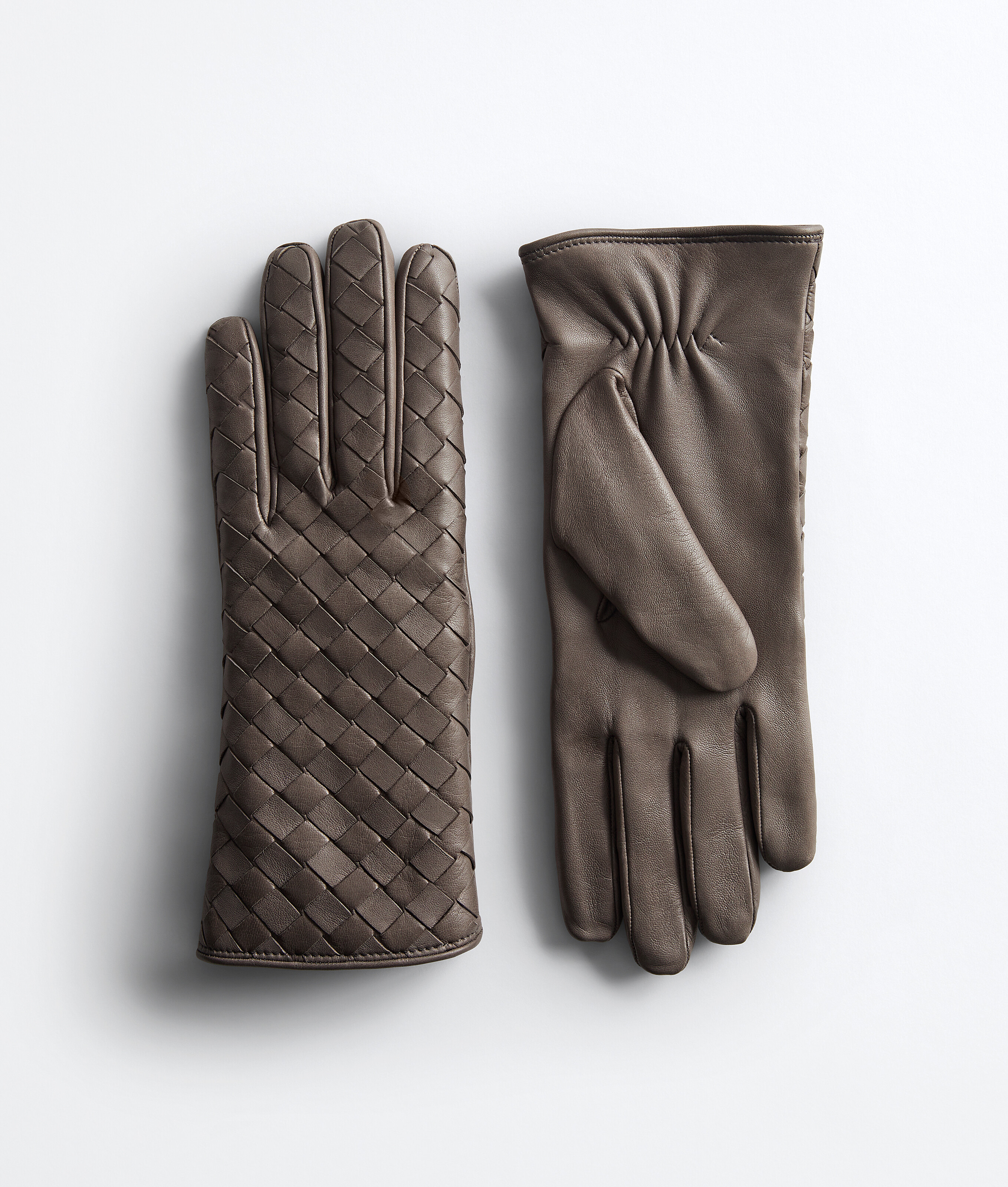 【美品】BOTTEGA VENETAイントレチャートレザー グローブ A00A4MV6WU01033_A.jpg?v=1