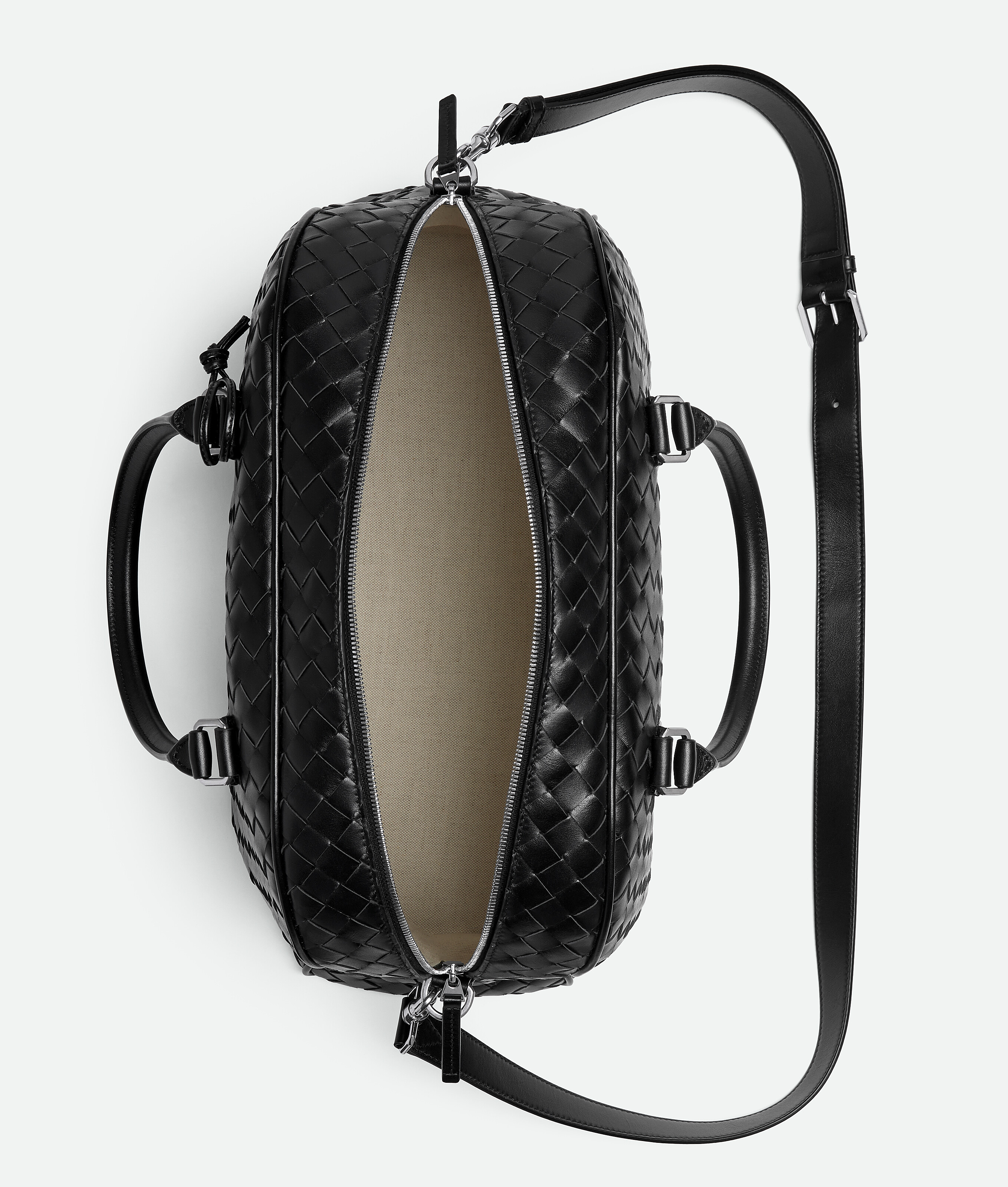 Bottega Veneta Intrecciato Leather Bag In Black