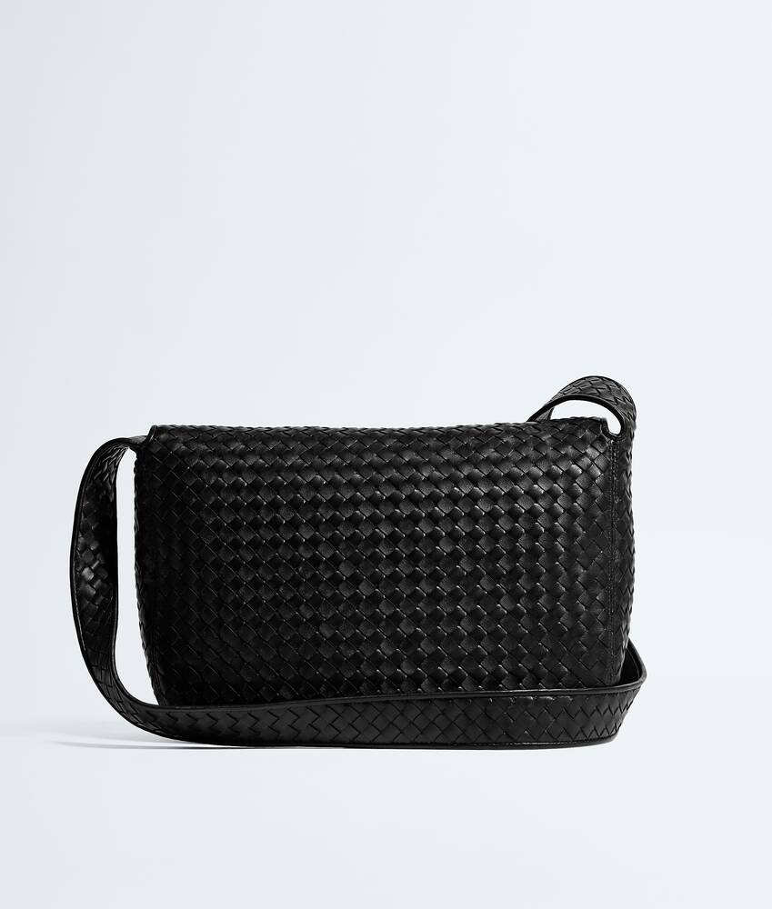 Men's Veneto Large Messenger in Black Bottega Veneta Singapore EN - Image 5