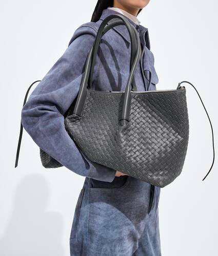 Women's Large Pinacoteca in Obsidian gray/silica gray Bottega Veneta Italy EN - Image 2