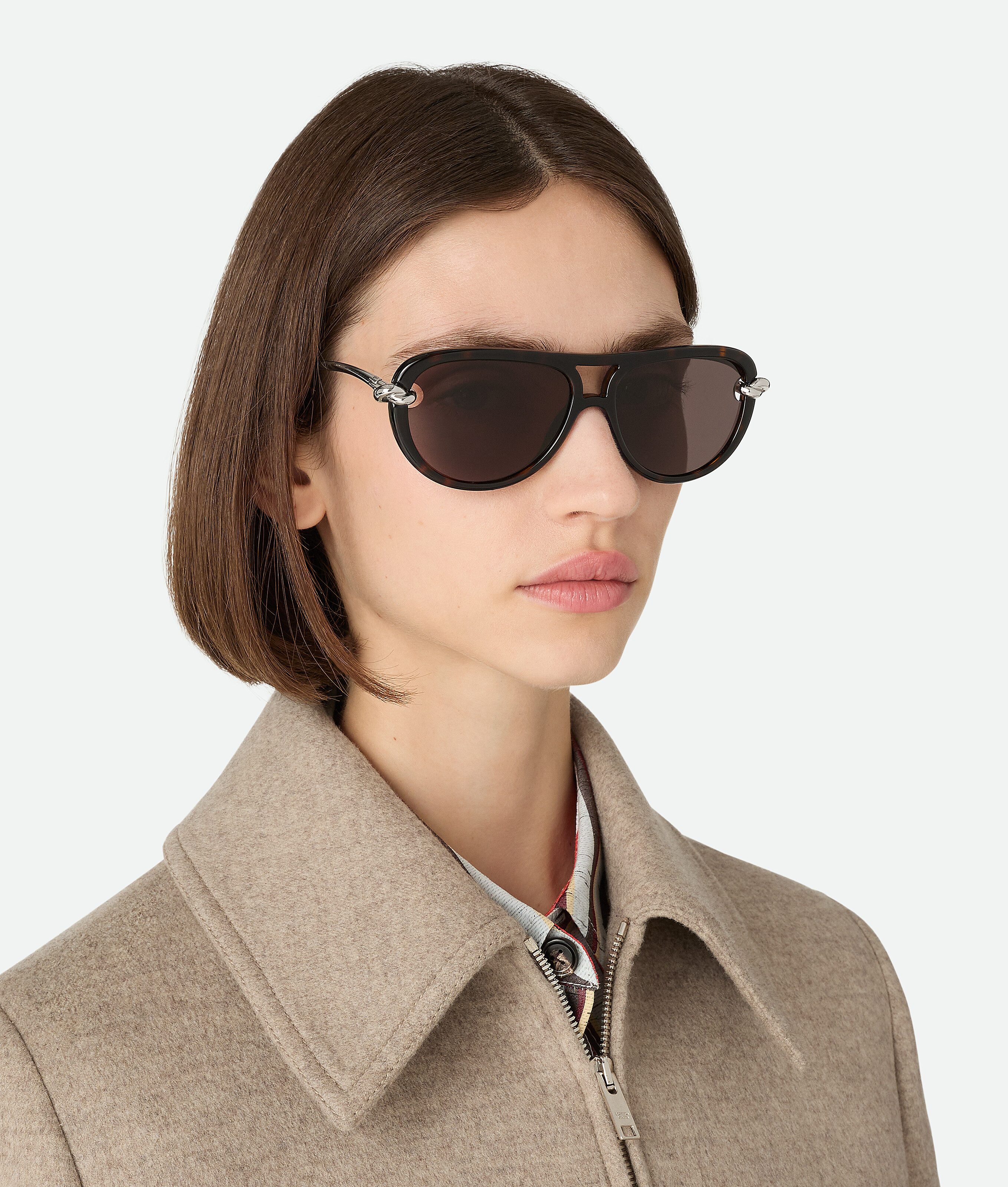 Bottega Veneta Knot Aviator Sunglasses In Black