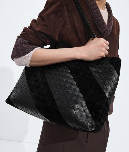 Men's Small Intrecciato Zipped Tote in Black Bottega Veneta United Kingdom EN - Image 2