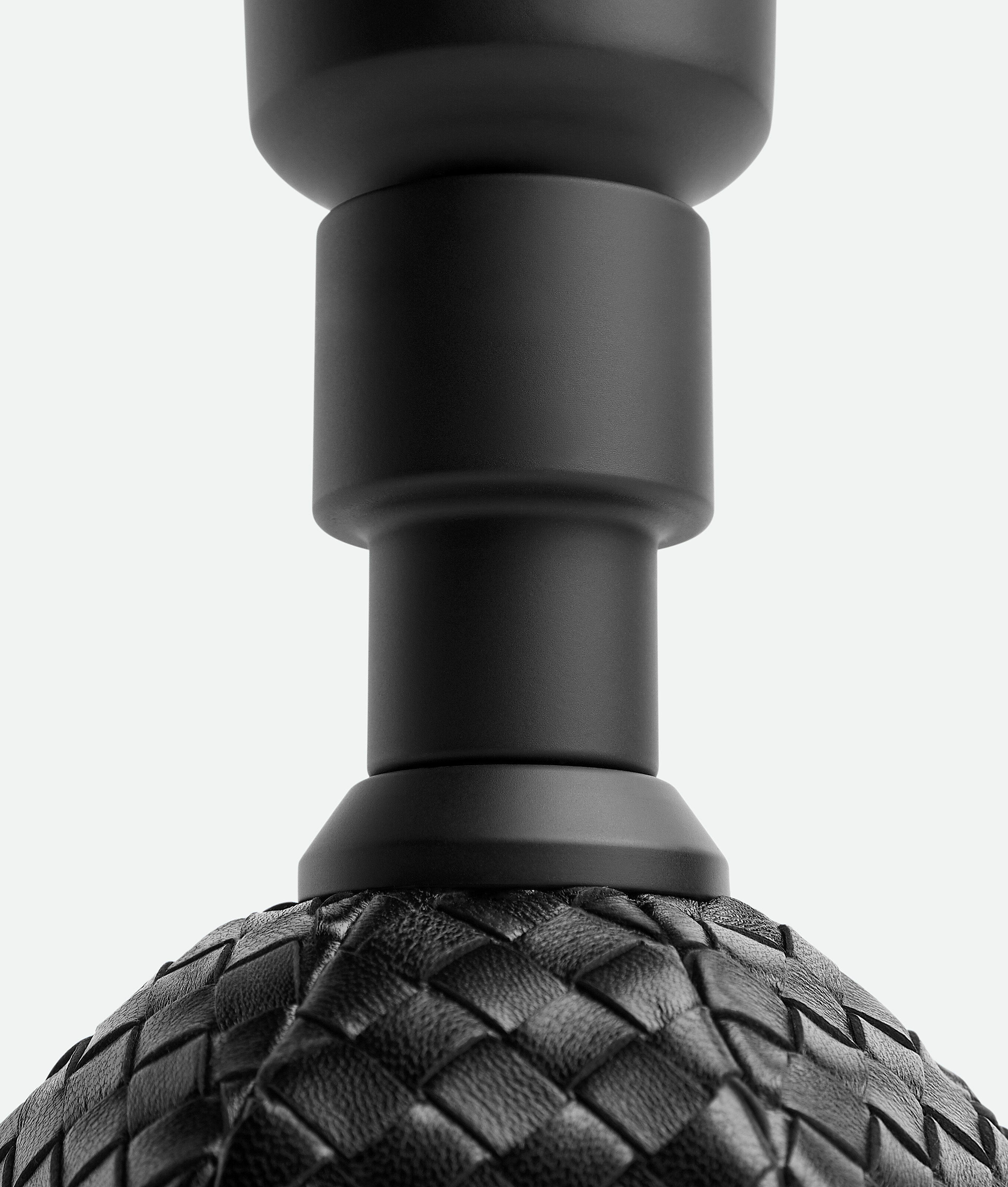 Bottega Veneta Small Model 600 In Matte Black