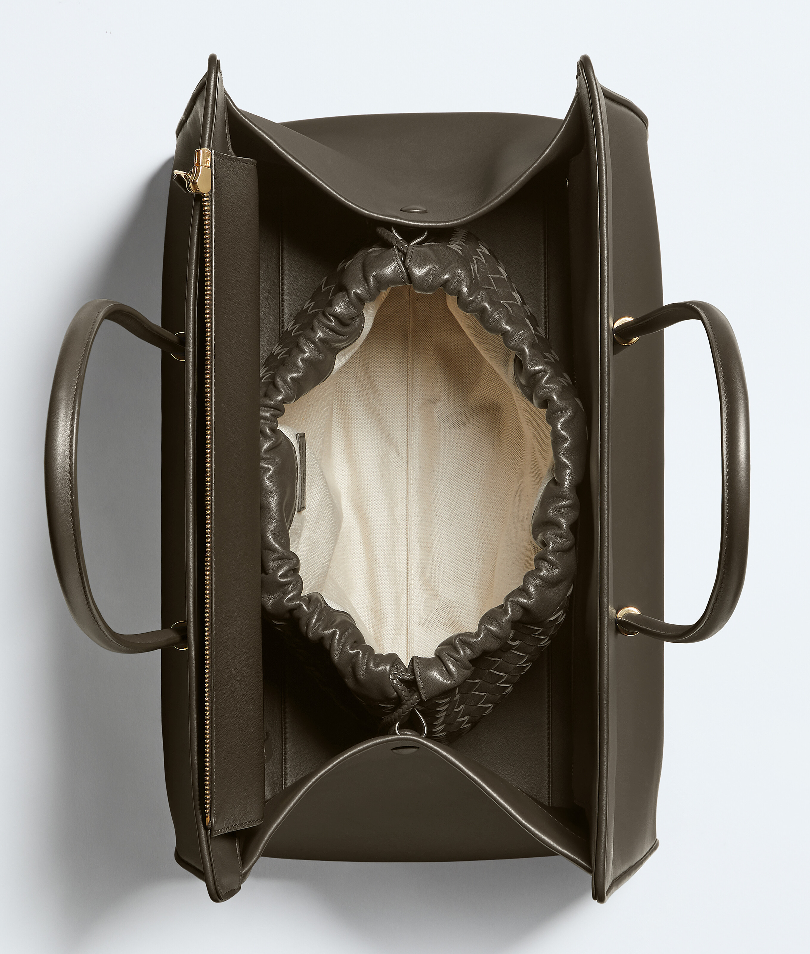 Women's Maxi Barbara Tote in Dark olive Bottega Veneta Taiwan EN - Image 5