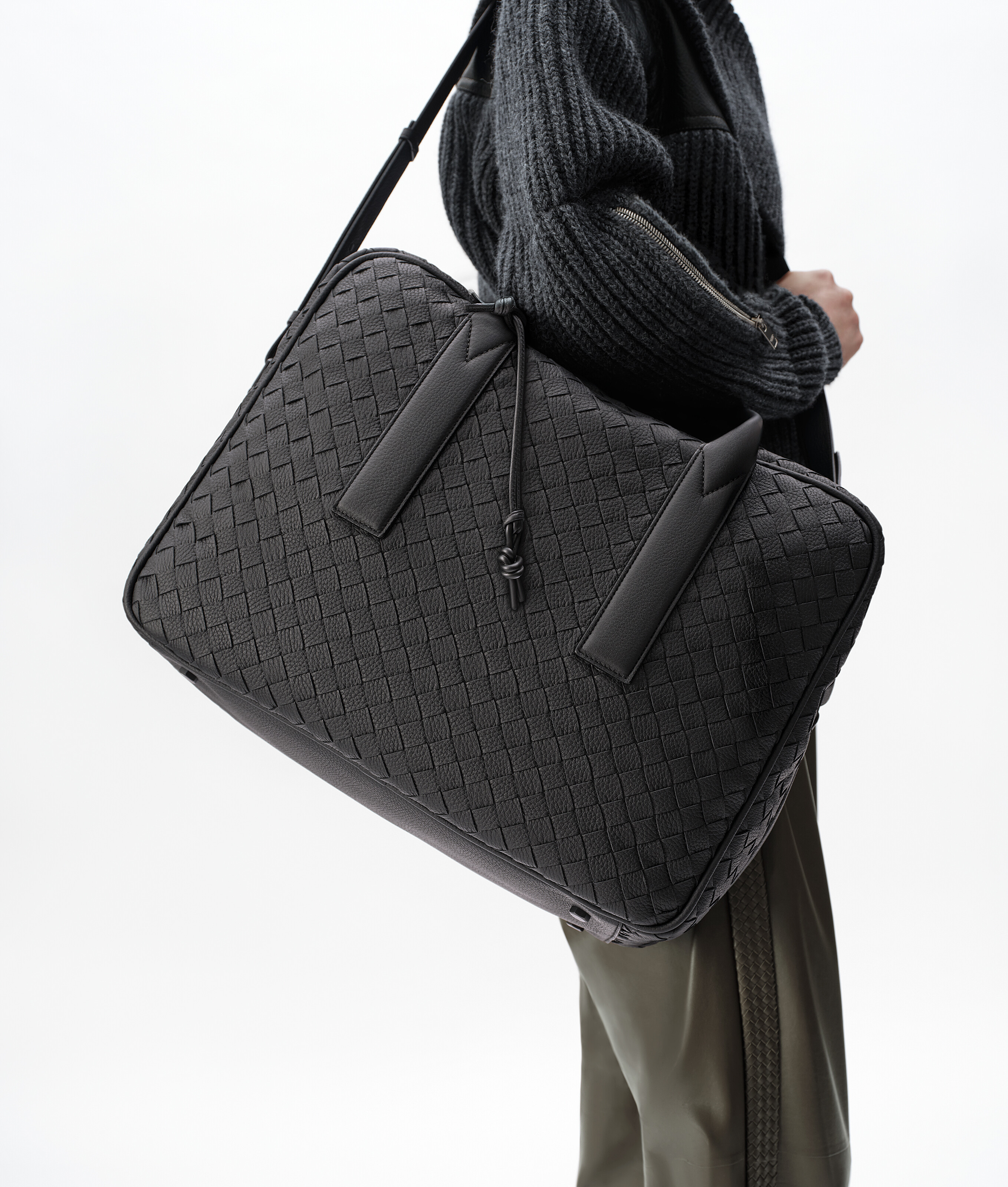 Men's Getaway Weekender in Black Bottega Veneta Luxembourg EN - Image 2