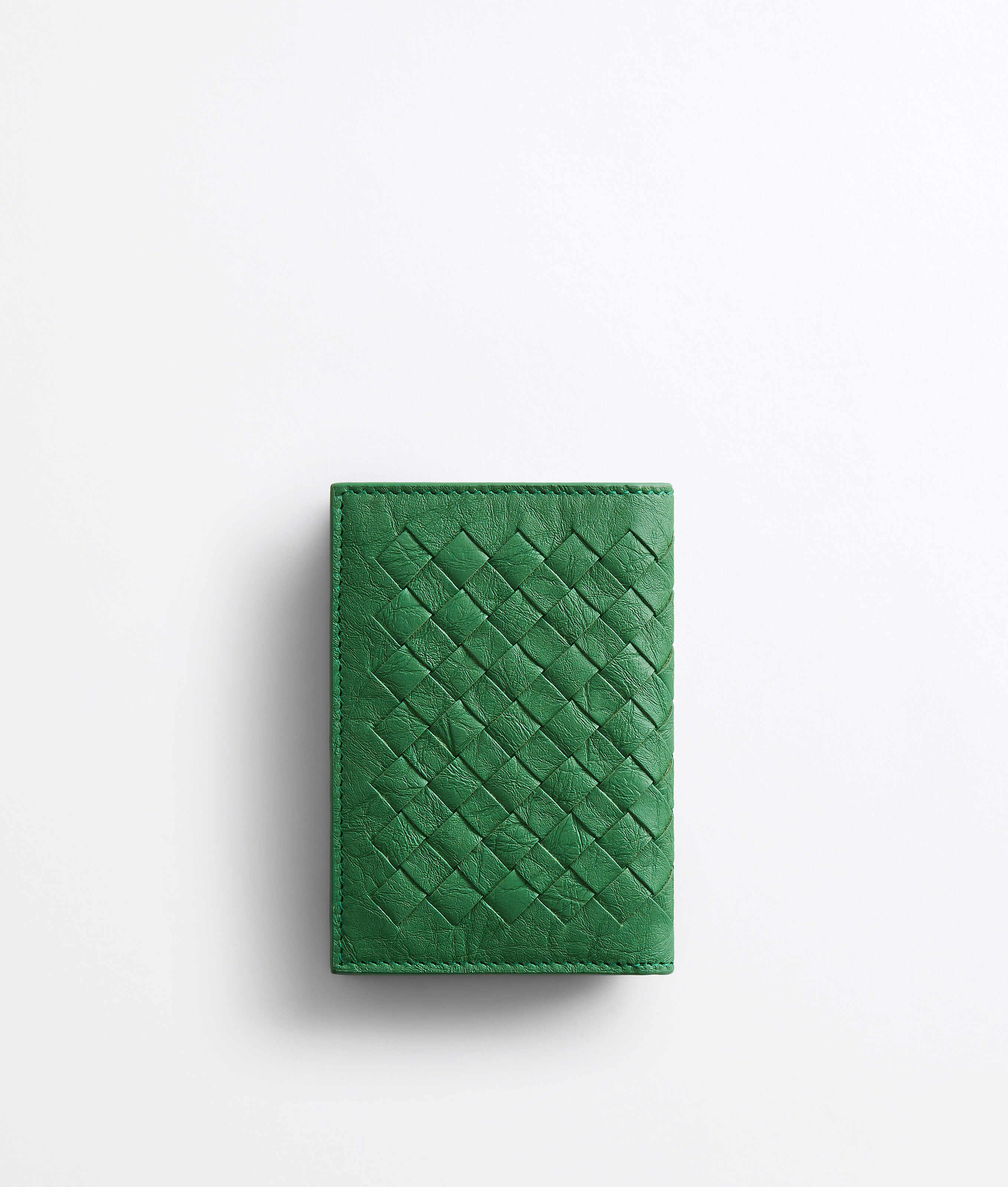 Men's Woven Mycelium Flap Card Case in Shamrock Bottega Veneta Greece EN - Image 3