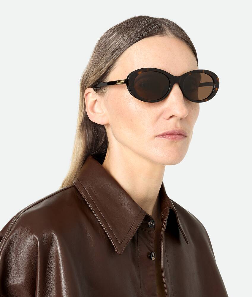 Ein größeres Bild des Produktes anzeigen 2 - Ovale Classic Sonnenbrille